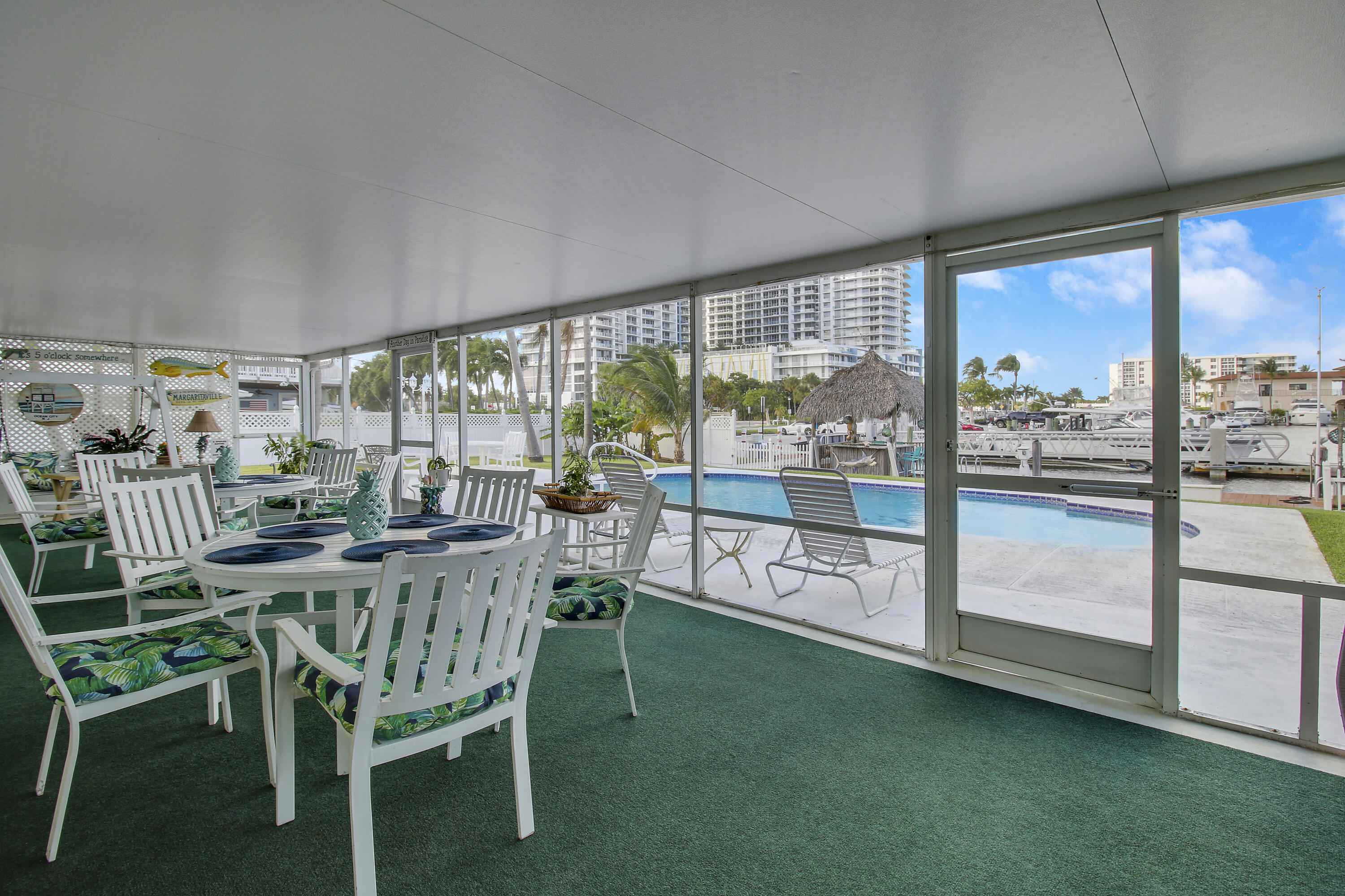 Screened Patio