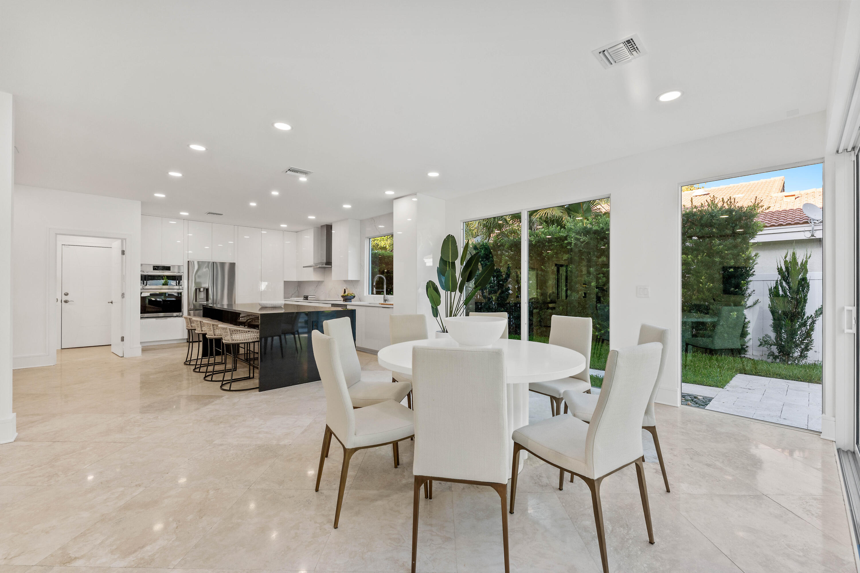 Breakfast Nook