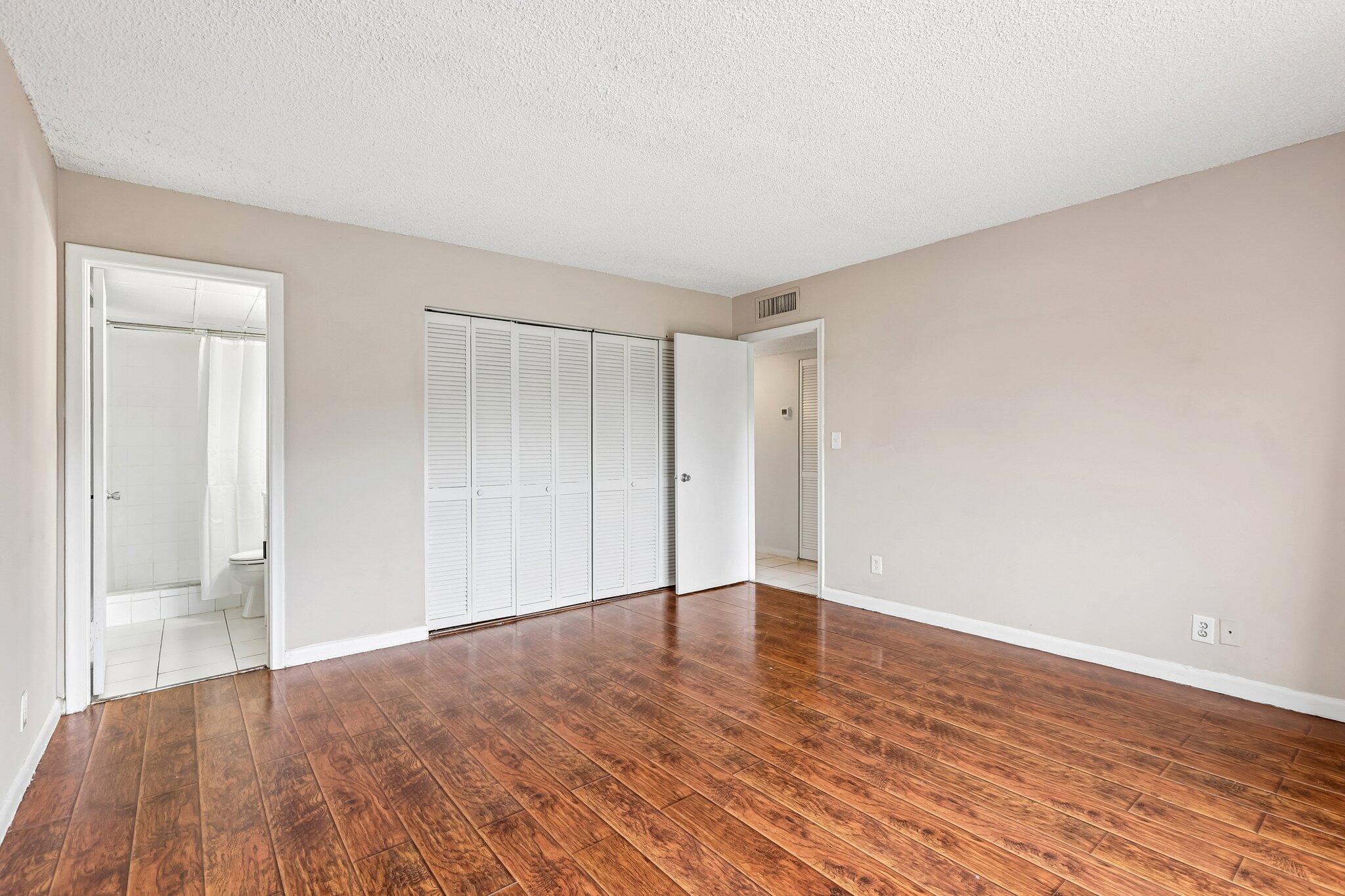 16_Primary-Bedroom-Reverse_Original-021