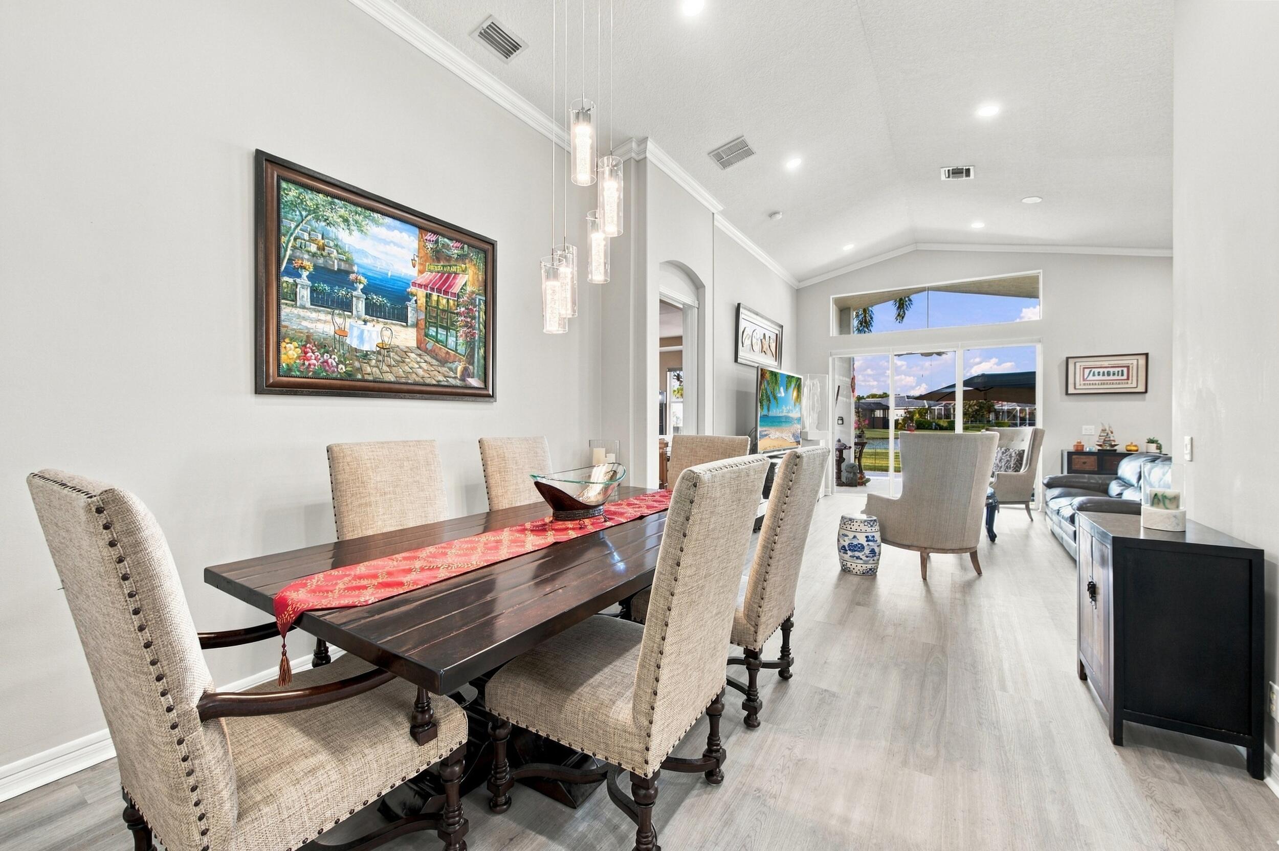 Formal dining Formal dining