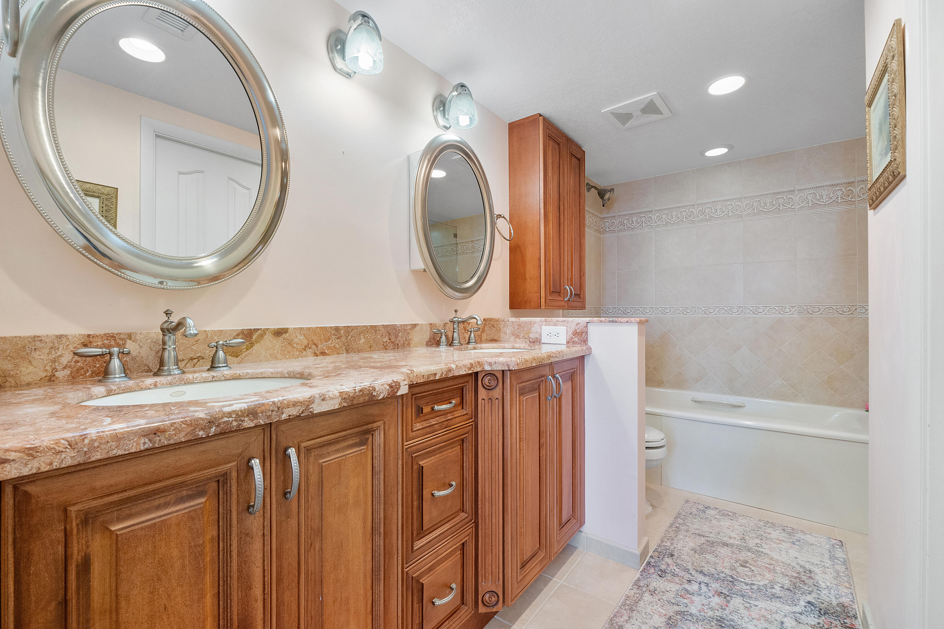1900 S Ocean Blvd 16S_009