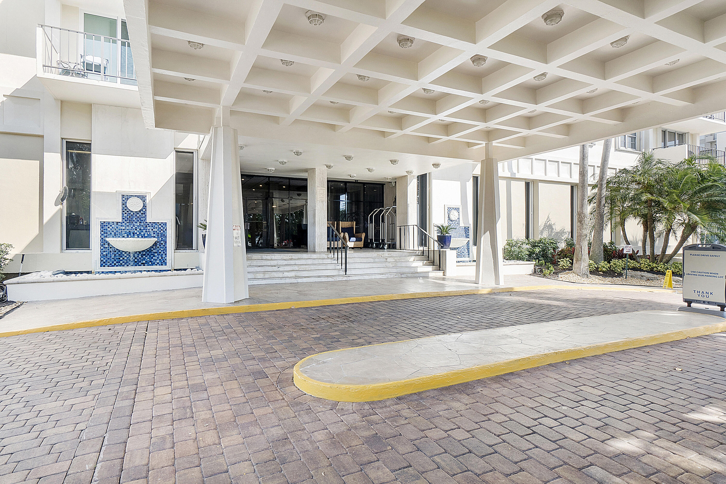 1900 S Ocean Blvd 16E_042 (2)