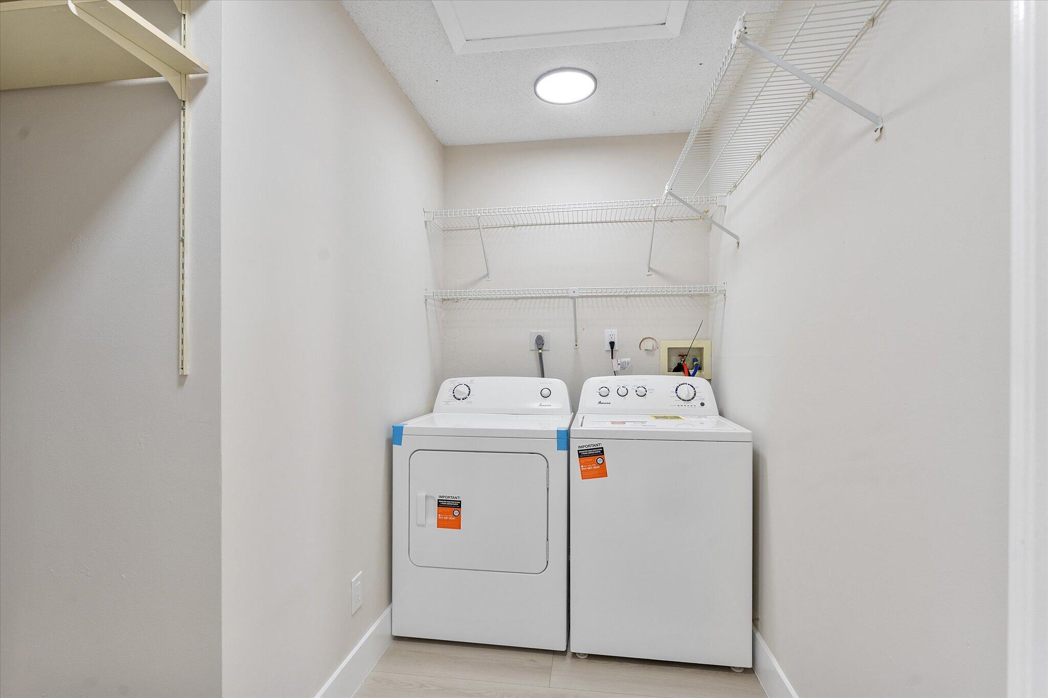 30-10890 Lakemore Lane_030