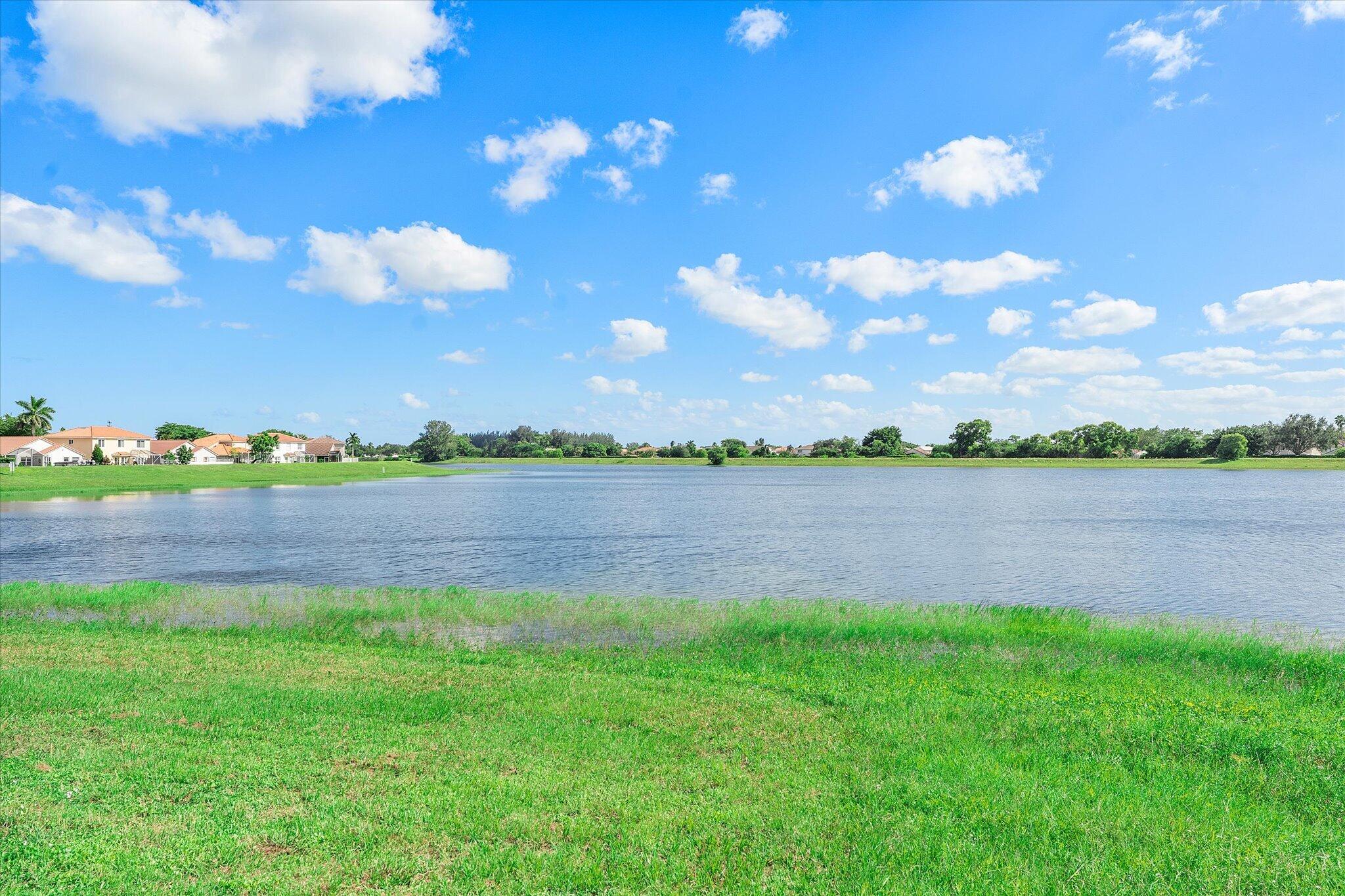 33-10890 Lakemore Lane_033
