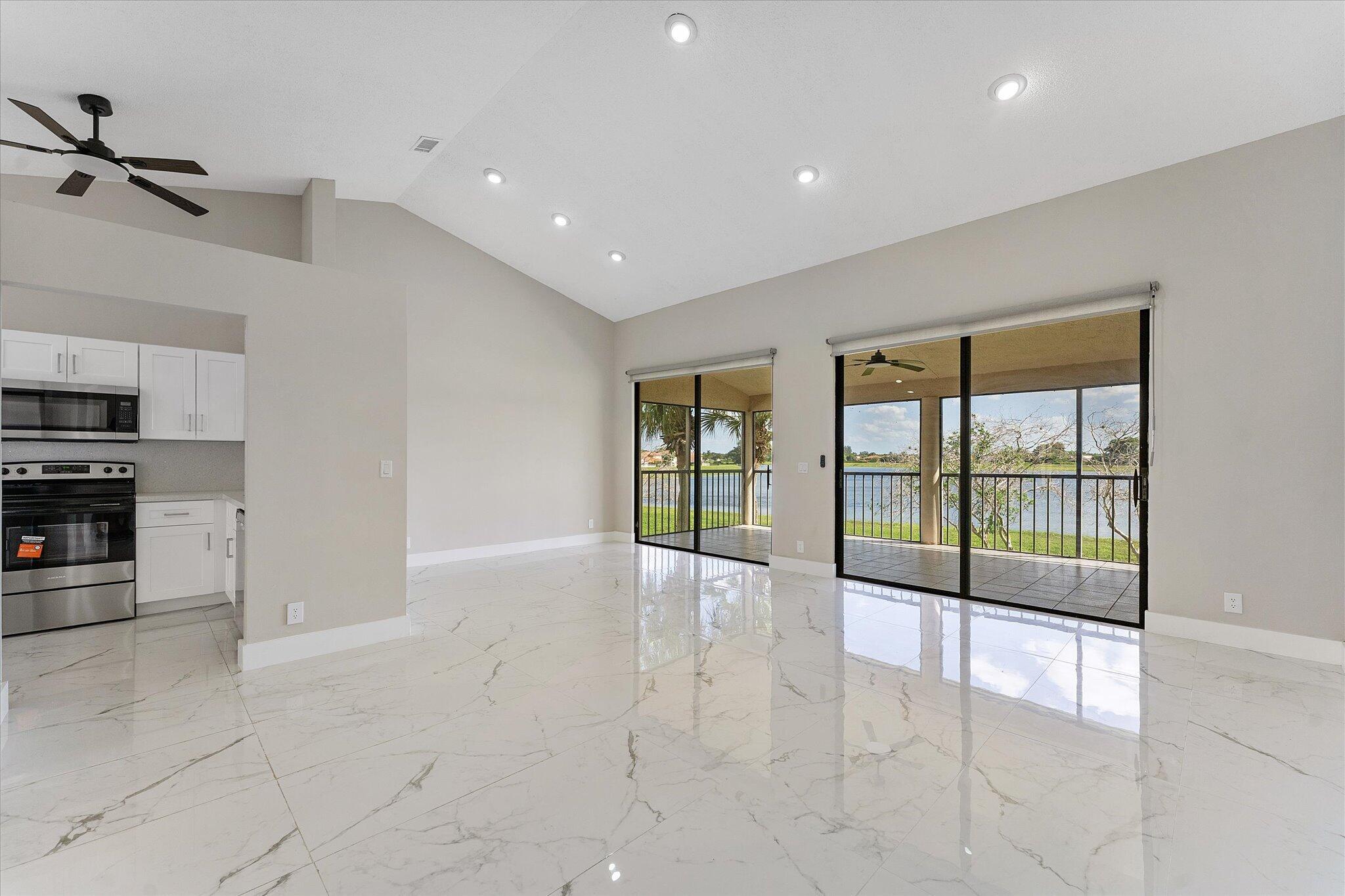 07-10890 Lakemore Lane_007