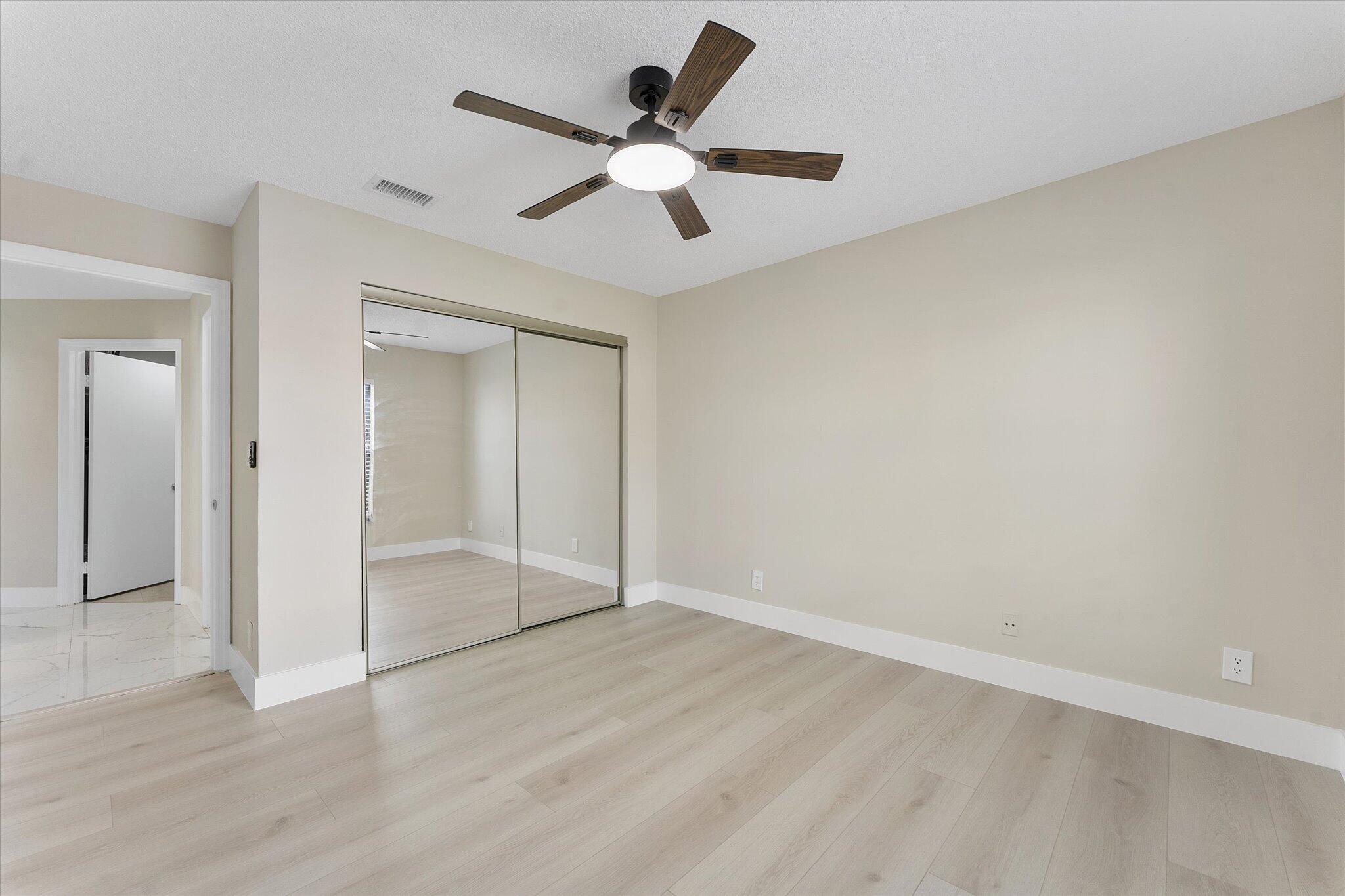 18-10890 Lakemore Lane_018