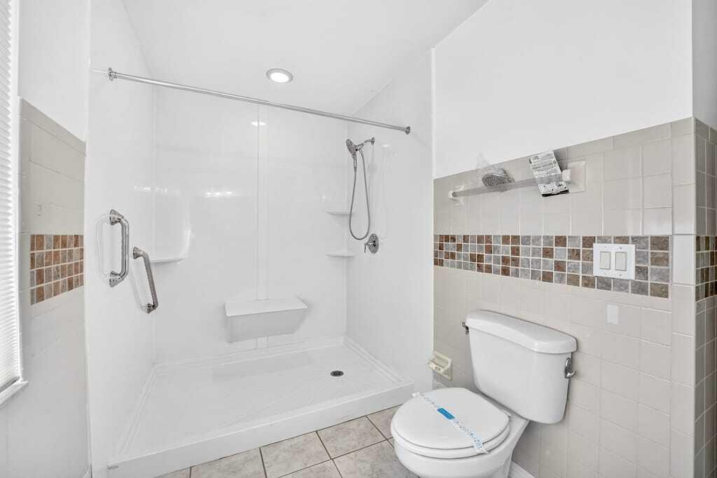 Owner's Suite Bathroom