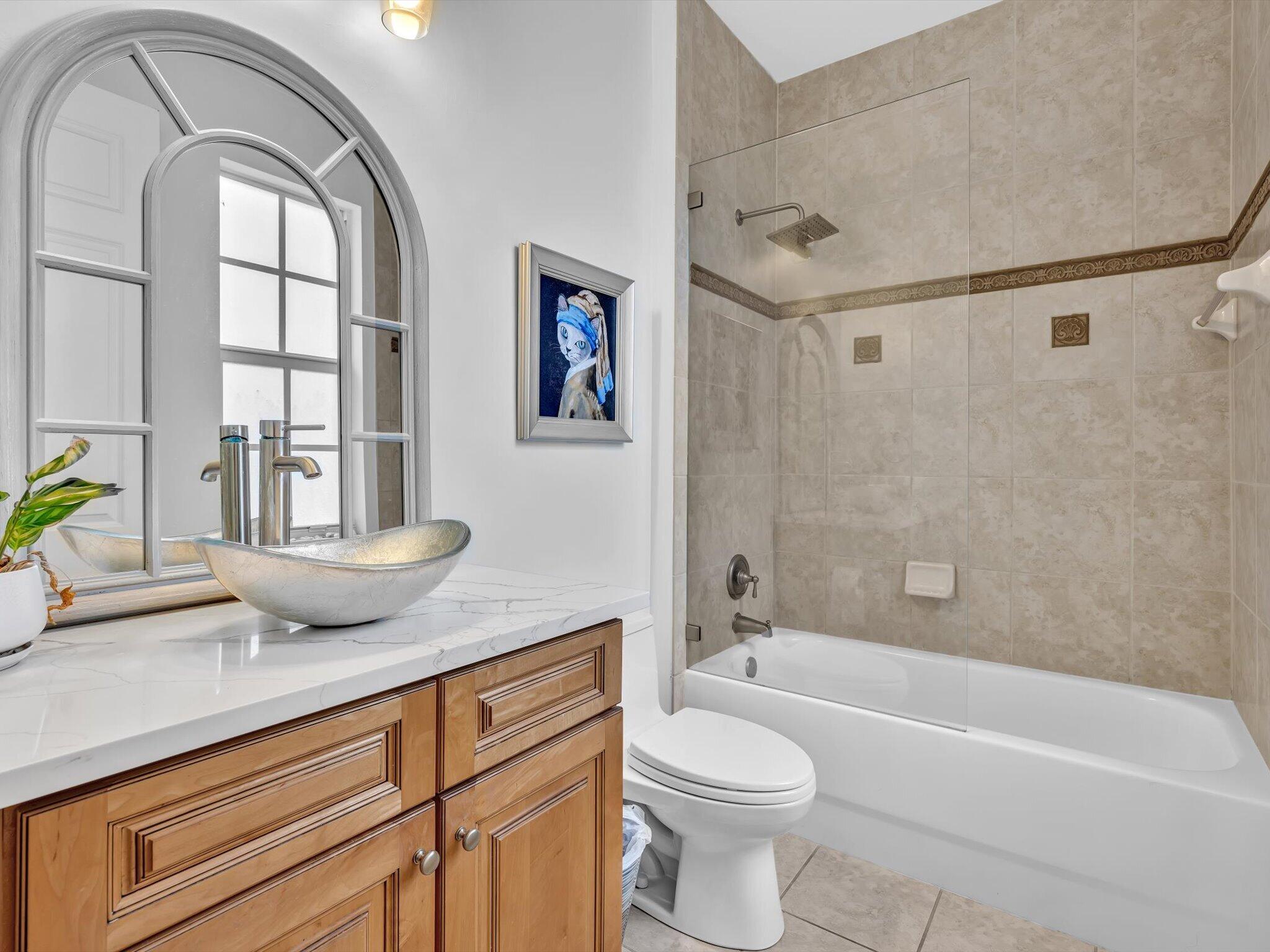 2nd bathroom