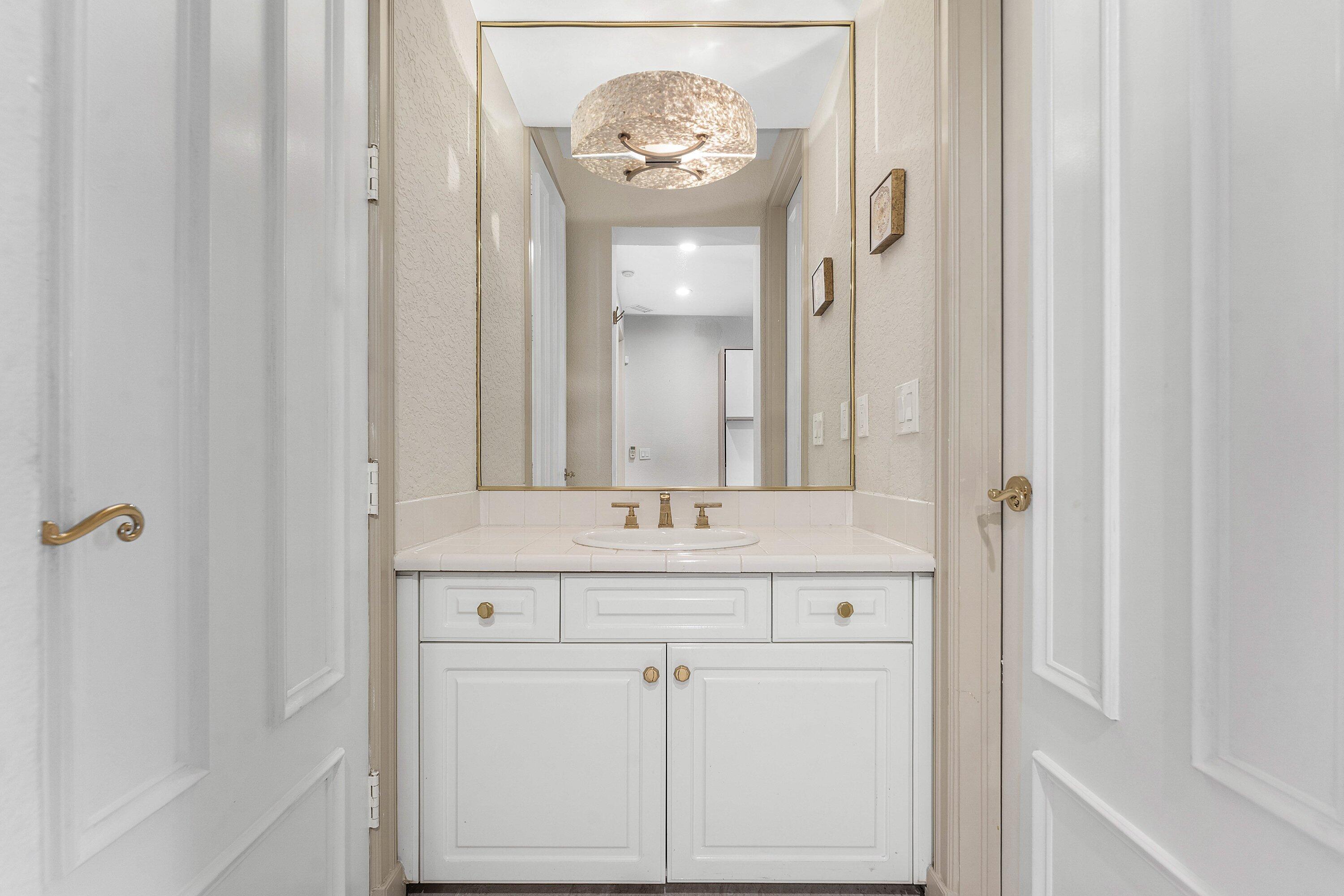 4th Guest Bathroom