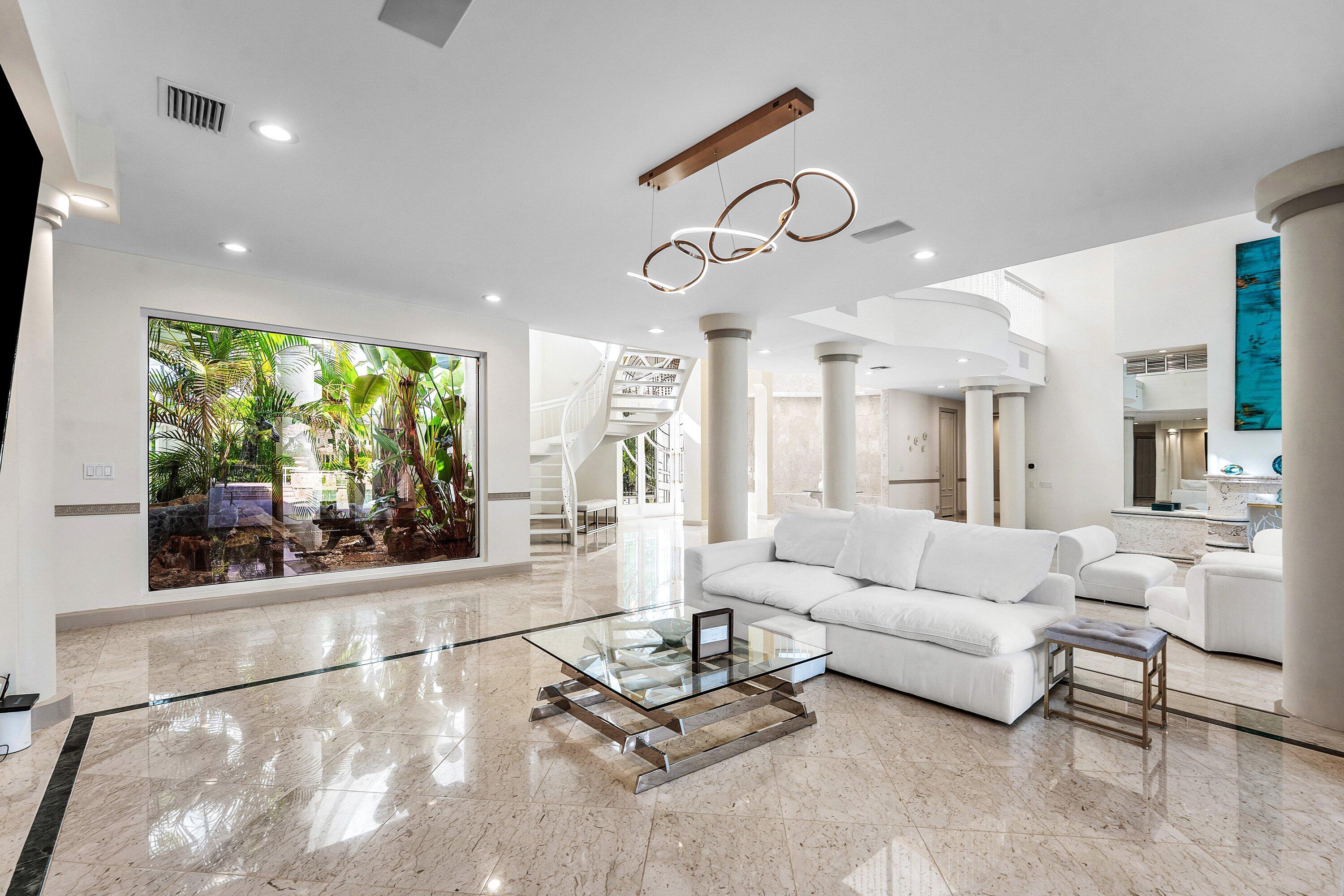 Living Area Living Area
