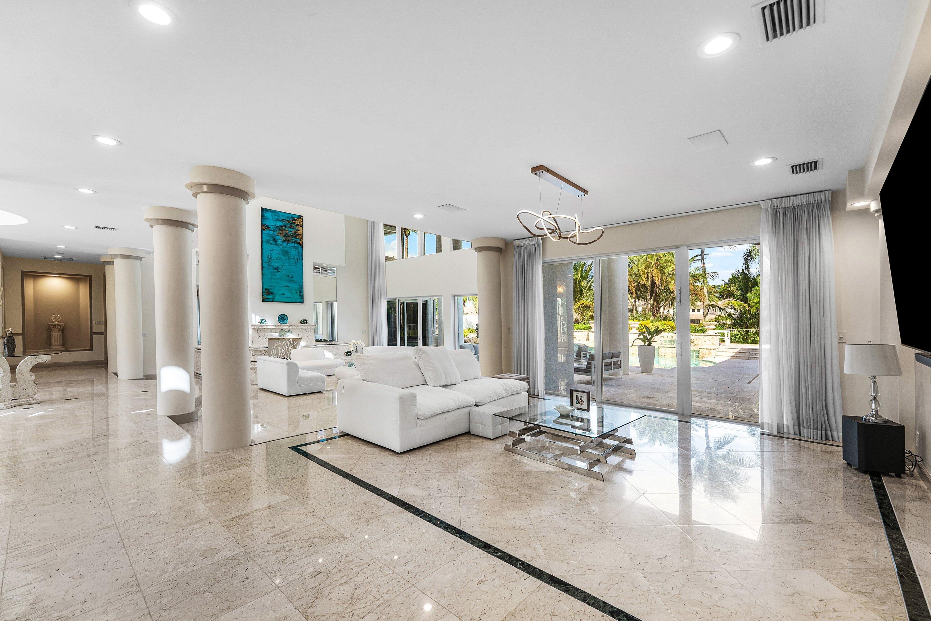 Living Area Living Area