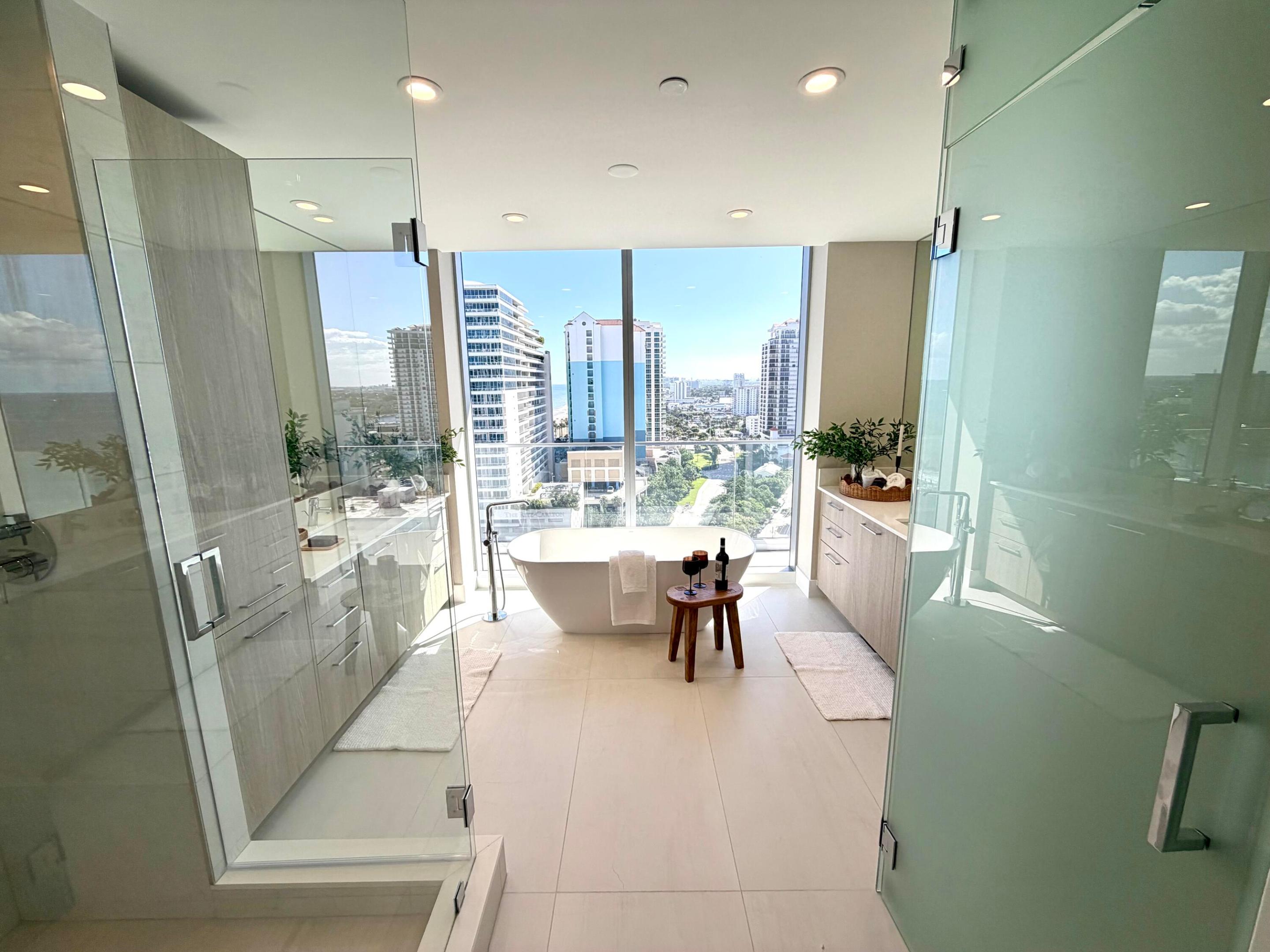 Owner's suit bath