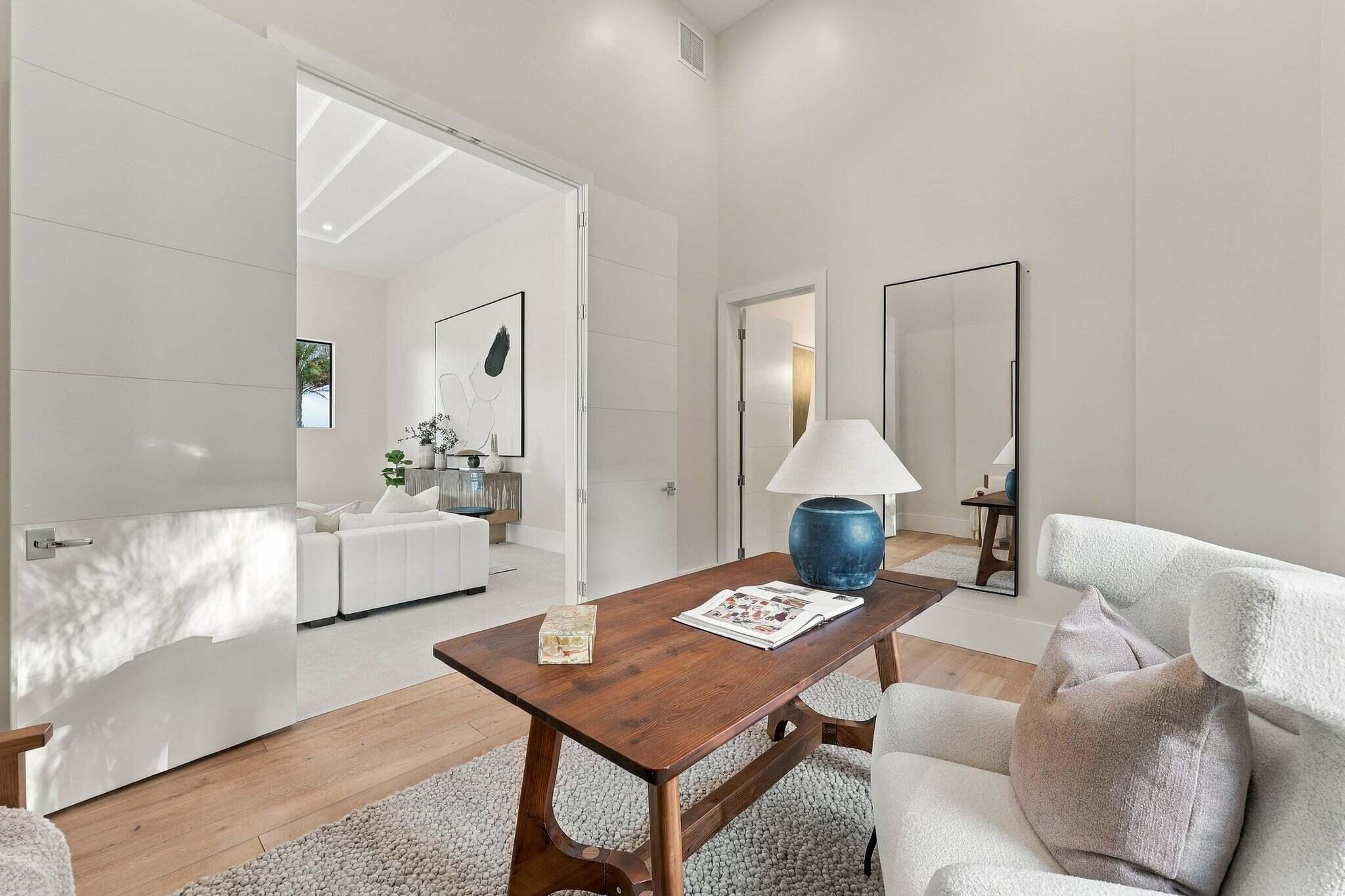 Office / 5th Bedroom