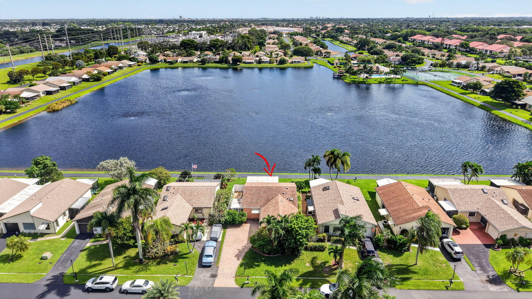 Expansive lake view!