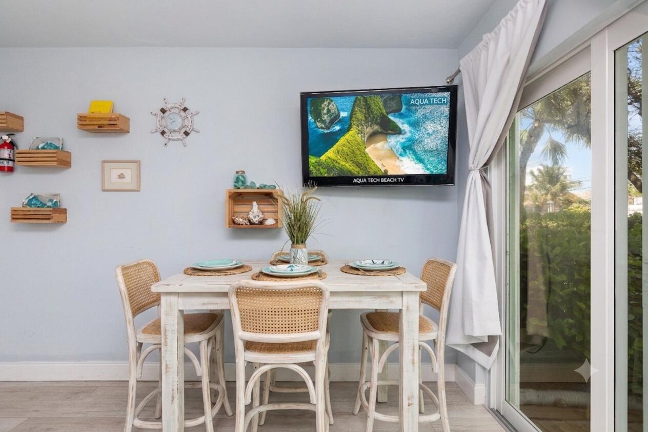 virutally staged dining virutally staged dining