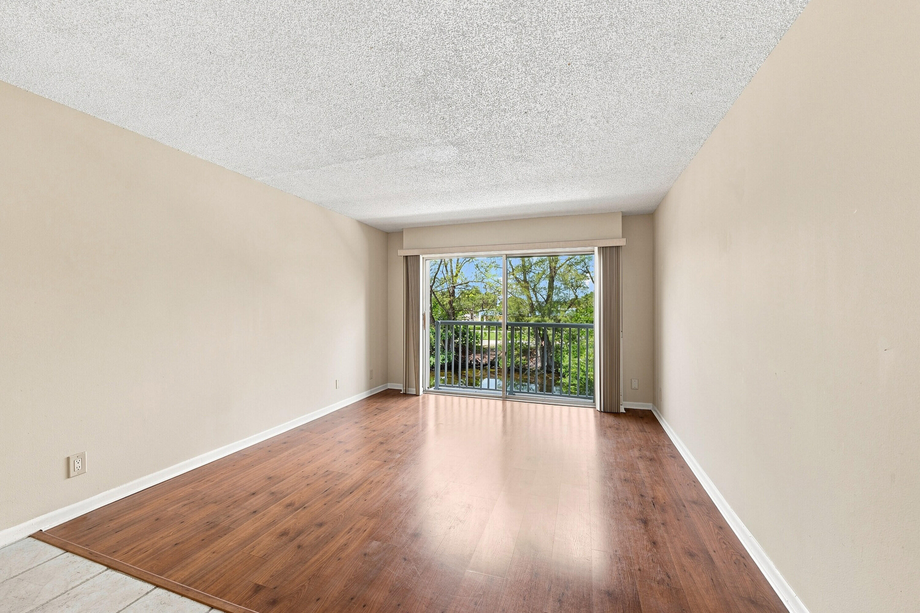 05_living room