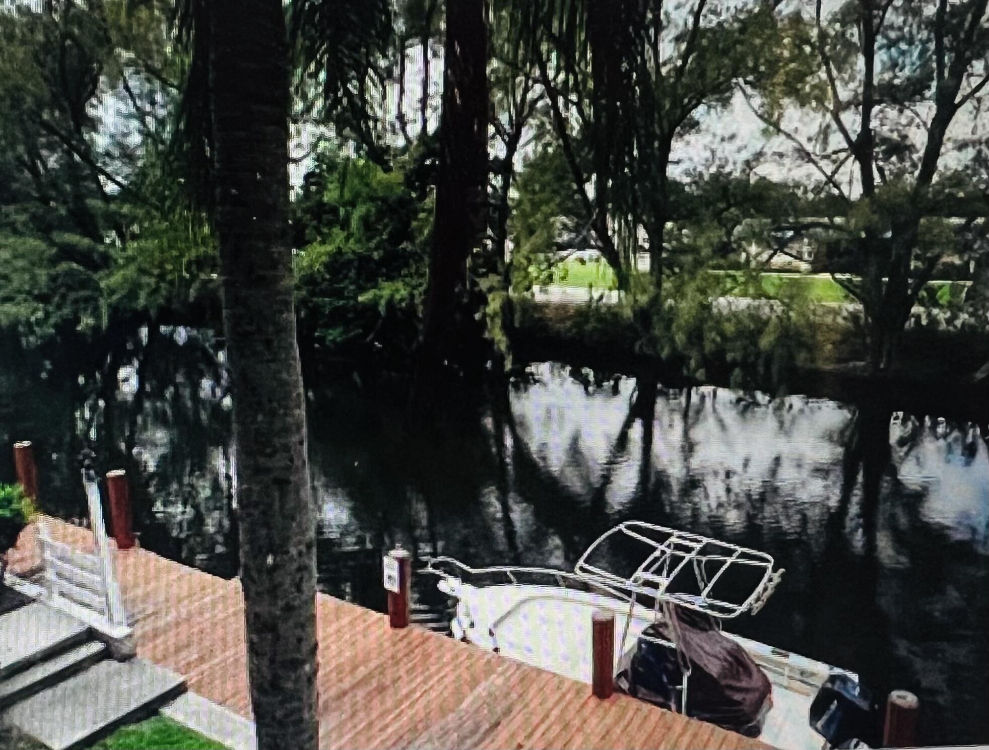 MORE CANAL VIEW #204N