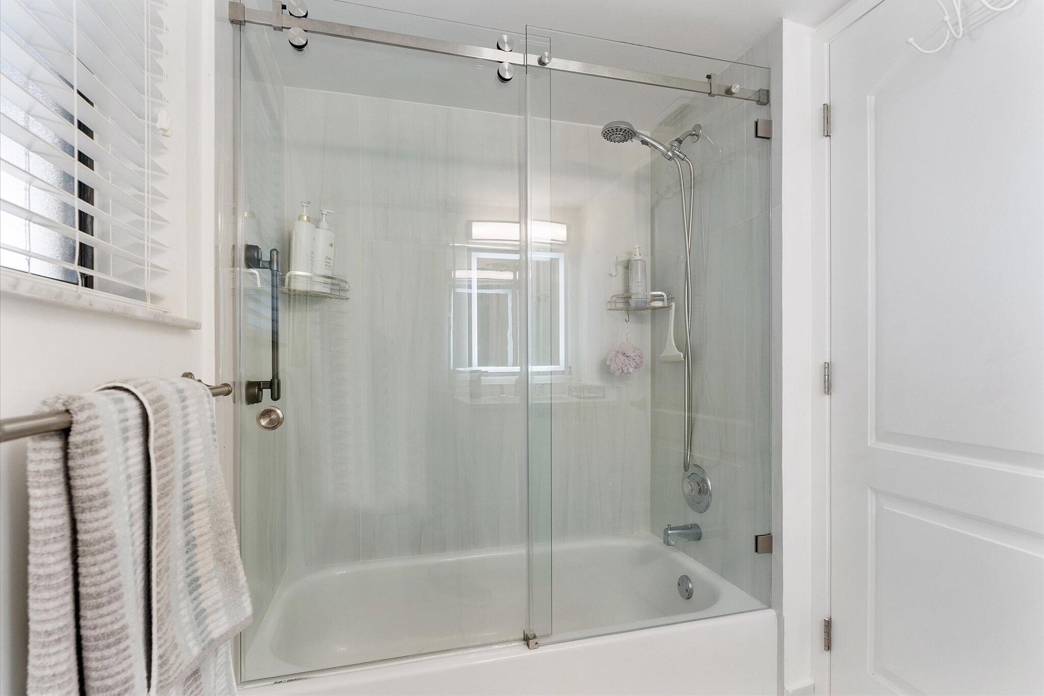 22-2240 Cypress Bend Drive_022