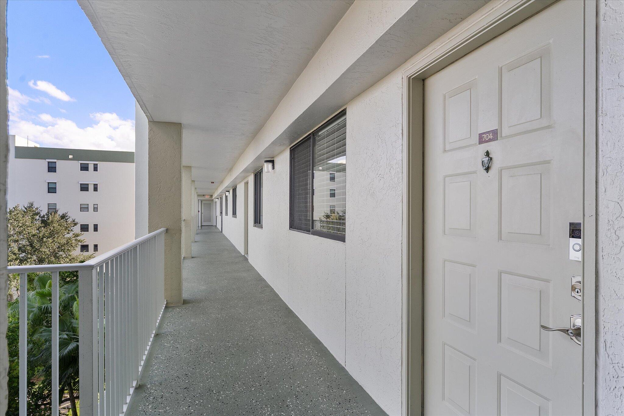 01-2240 Cypress Bend Drive_001