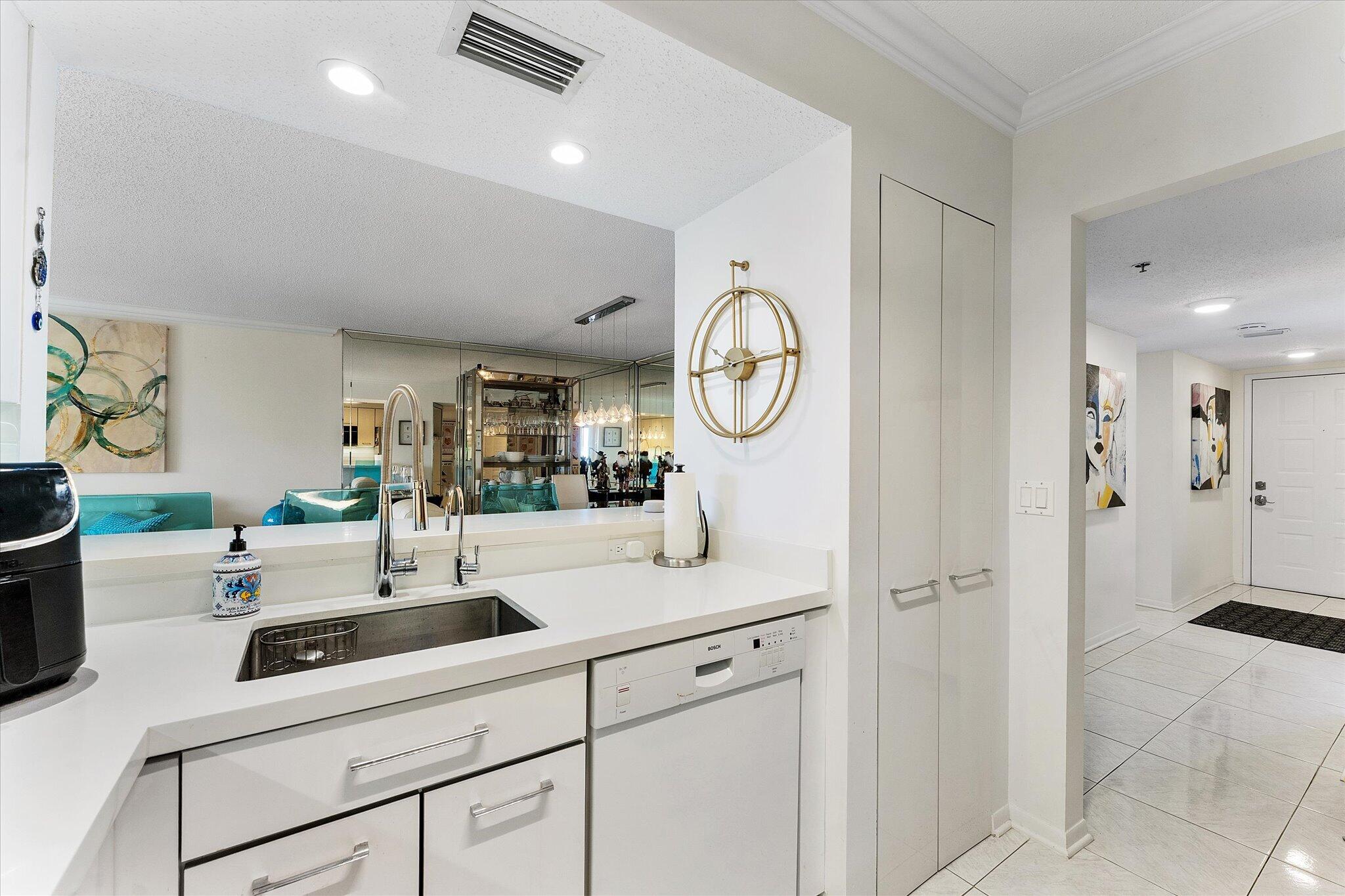 12-2240 Cypress Bend Drive_012