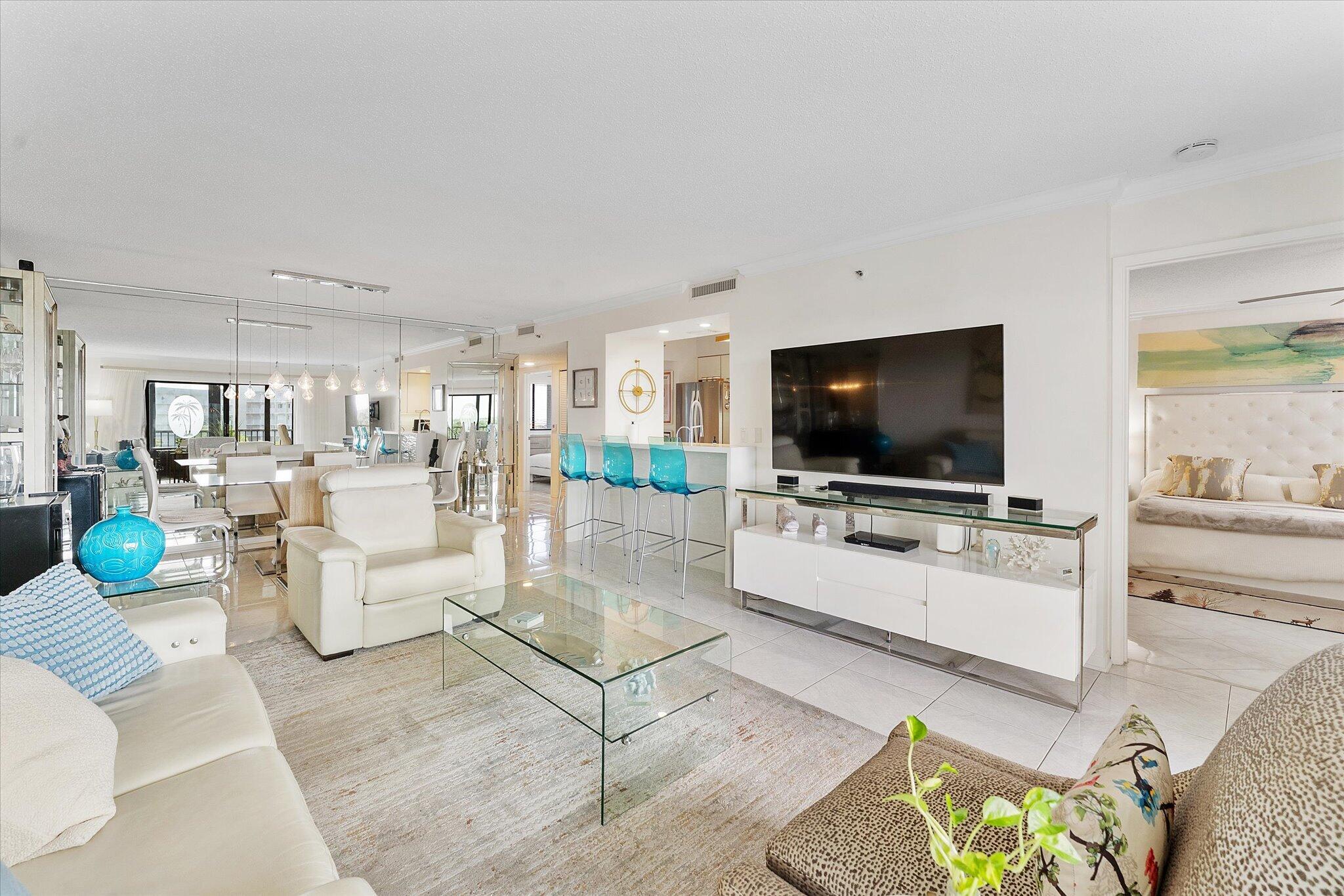 03-2240 Cypress Bend Drive_003