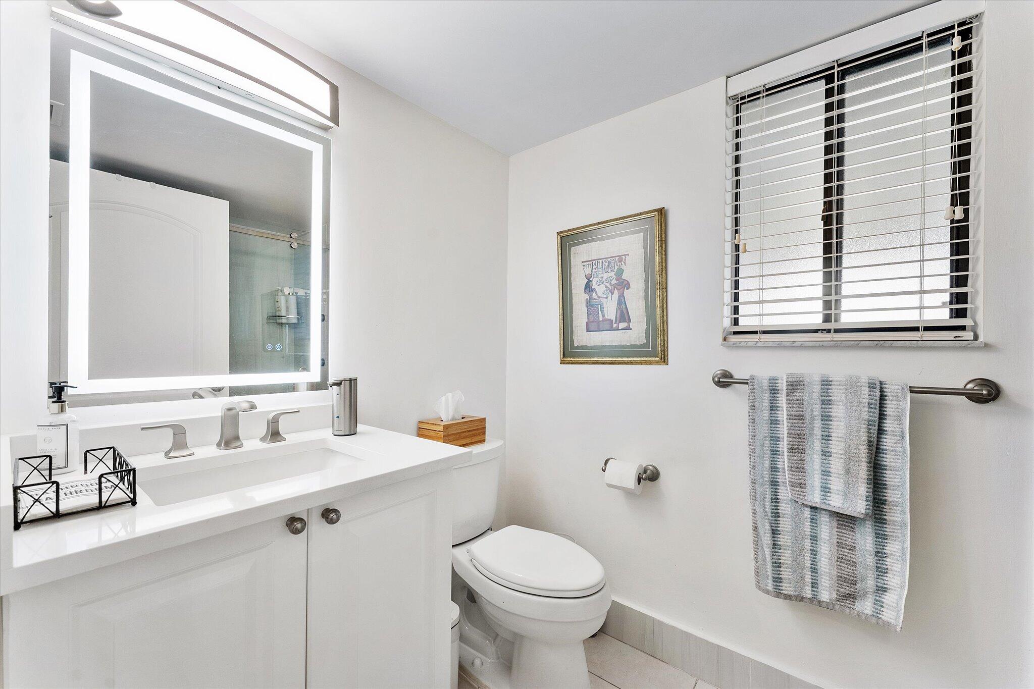 20-2240 Cypress Bend Drive_020