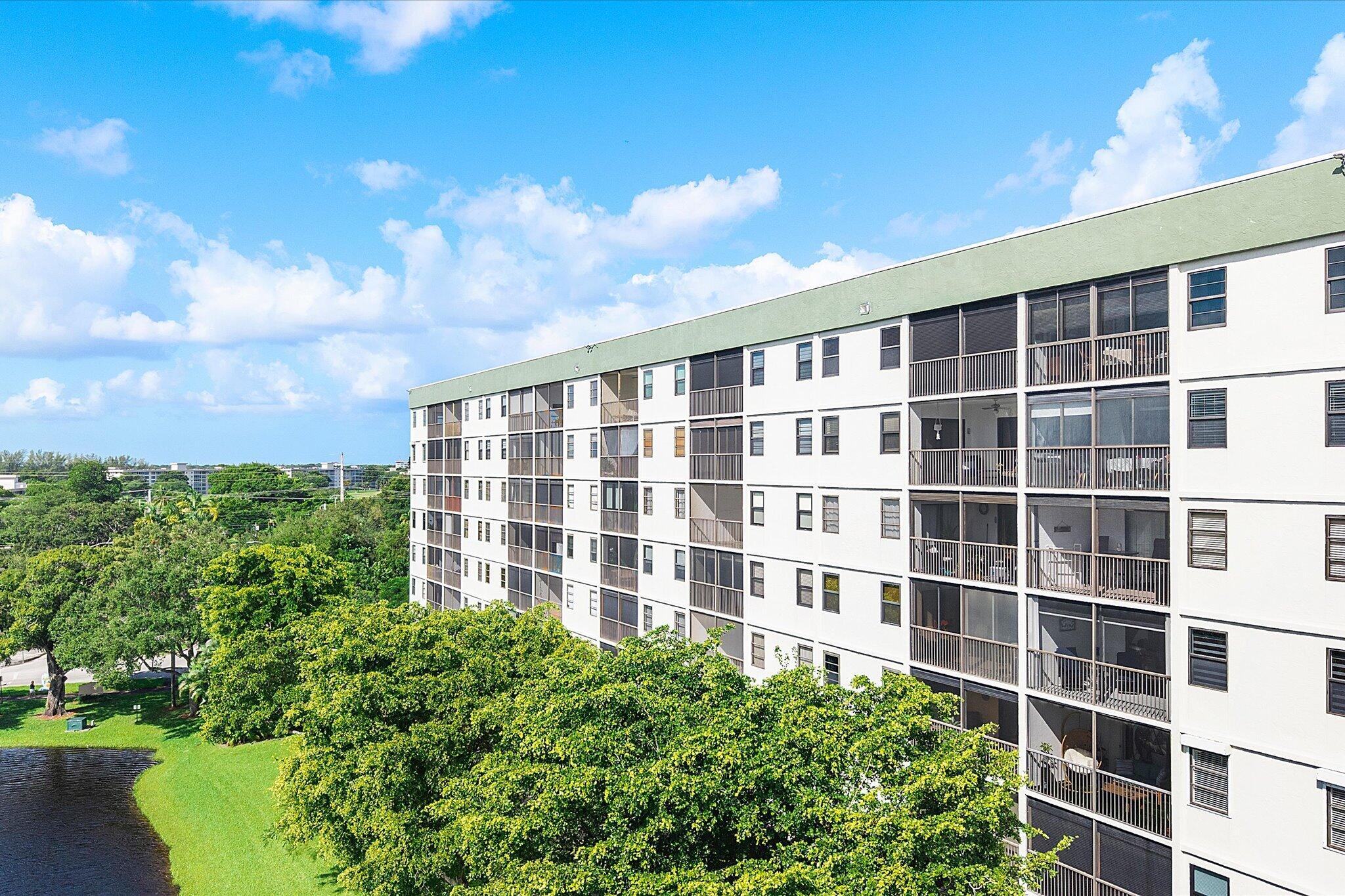39-2240 Cypress Bend Drive_039