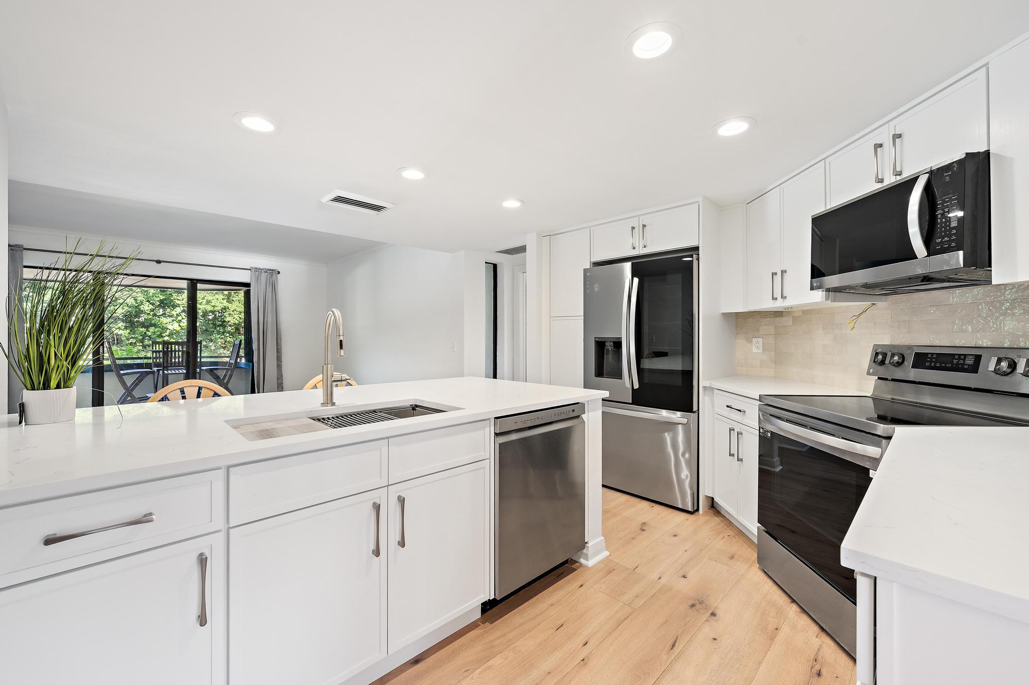 1124 Marine Way W D2R-22