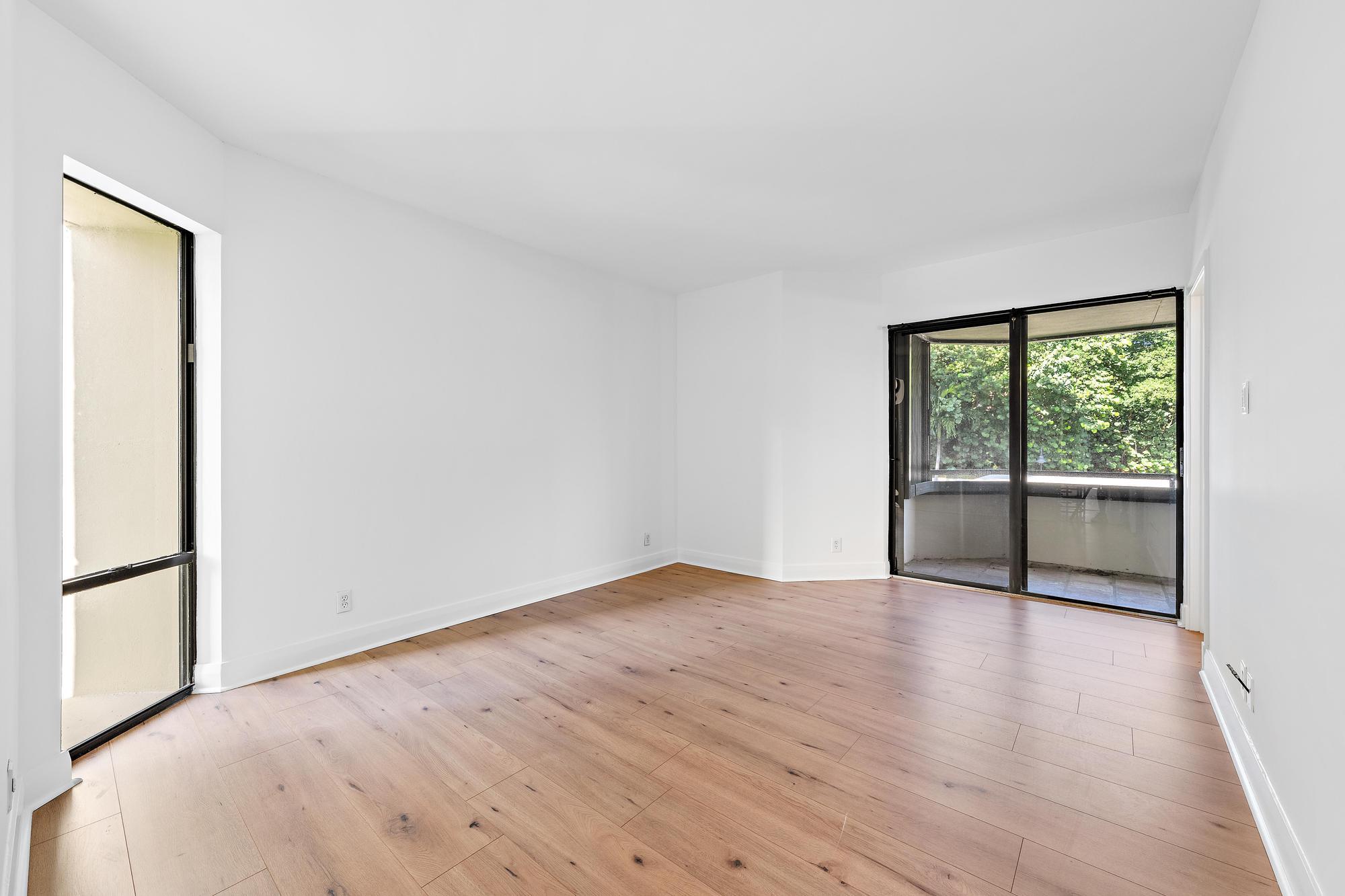 1124 Marine Way W D2R-14