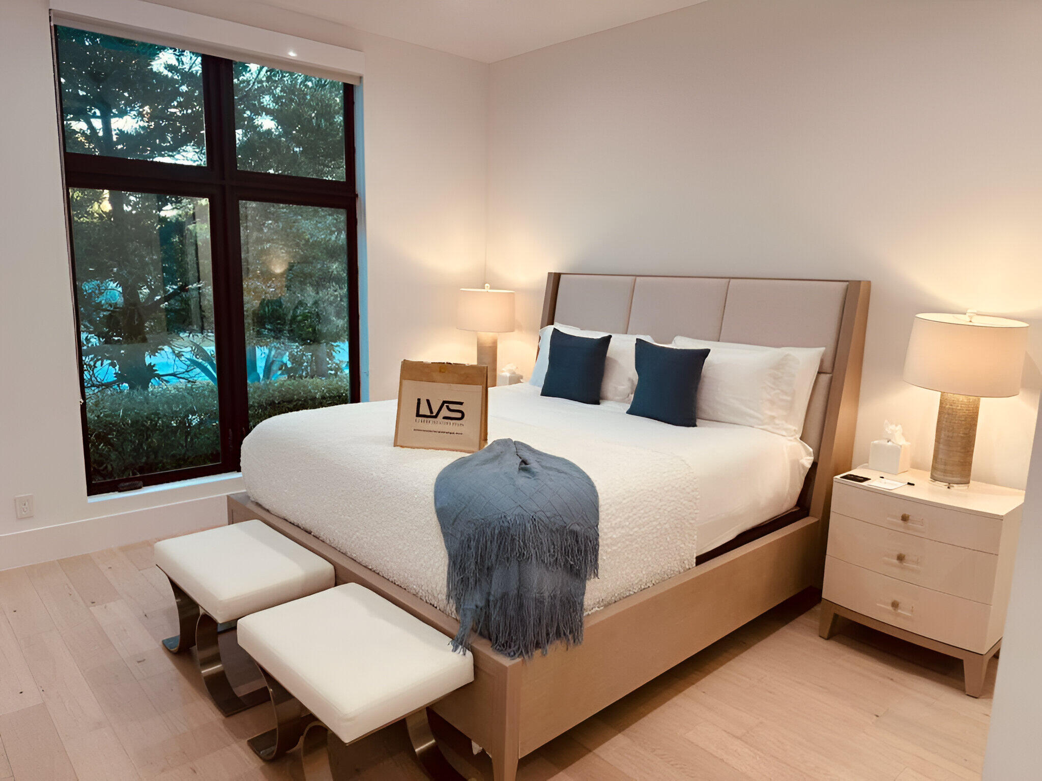 1st Floor King Suite