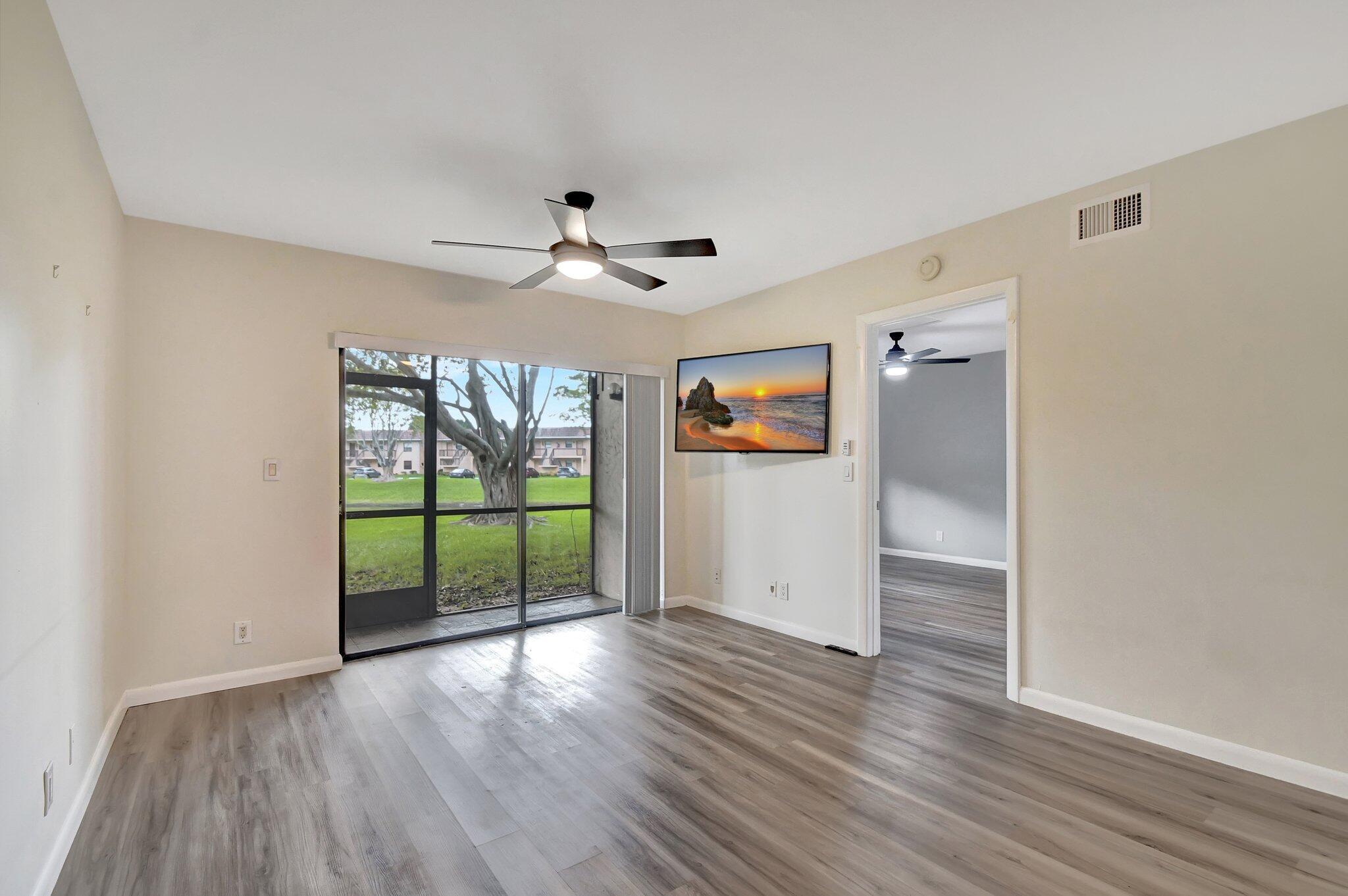 Living Area 2
