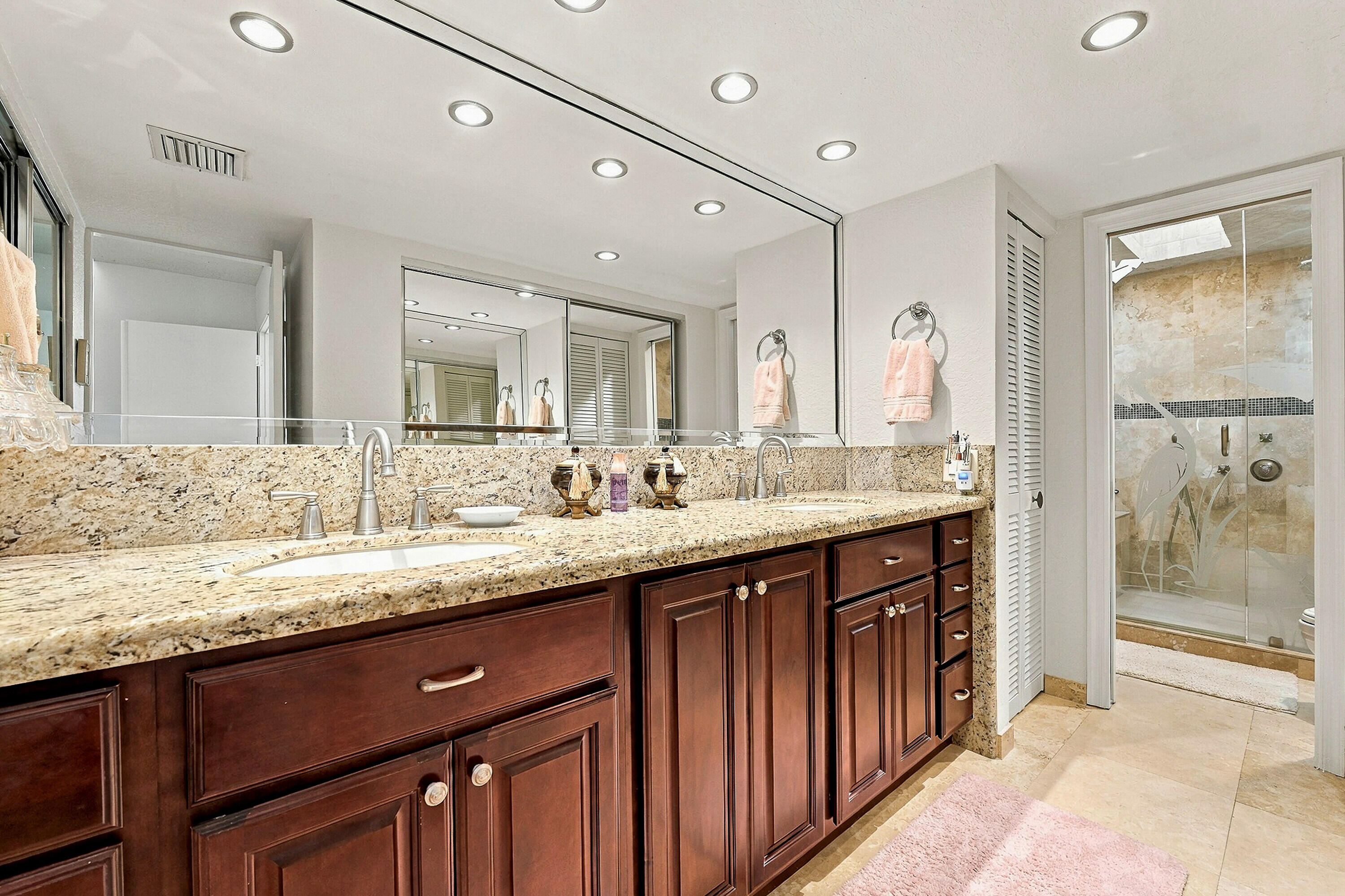 Master Batroom