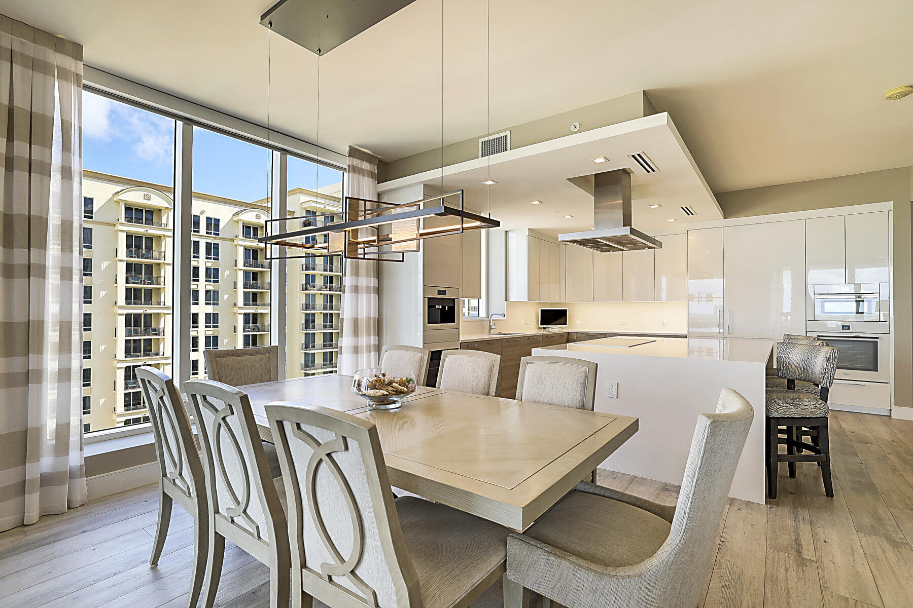 DINING - KITCHEN