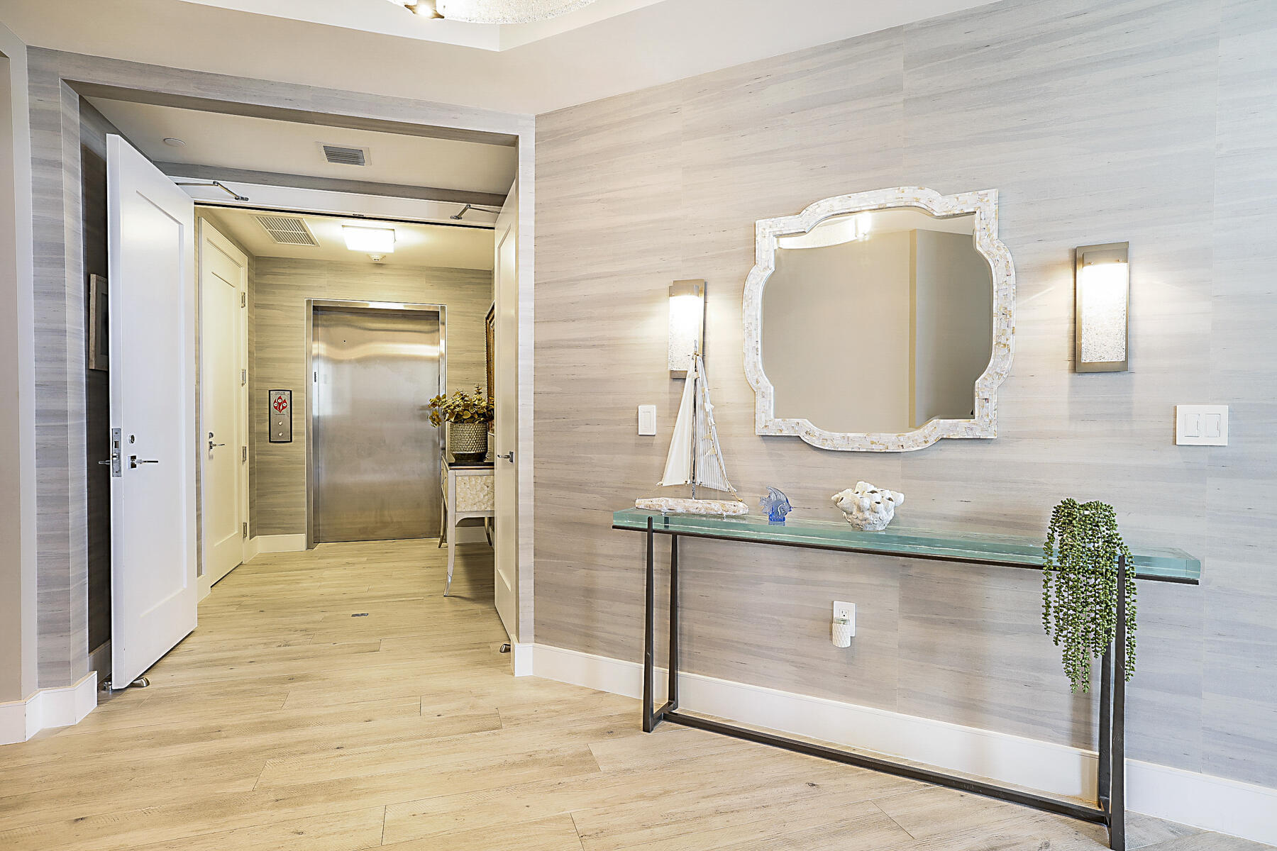 FOYER