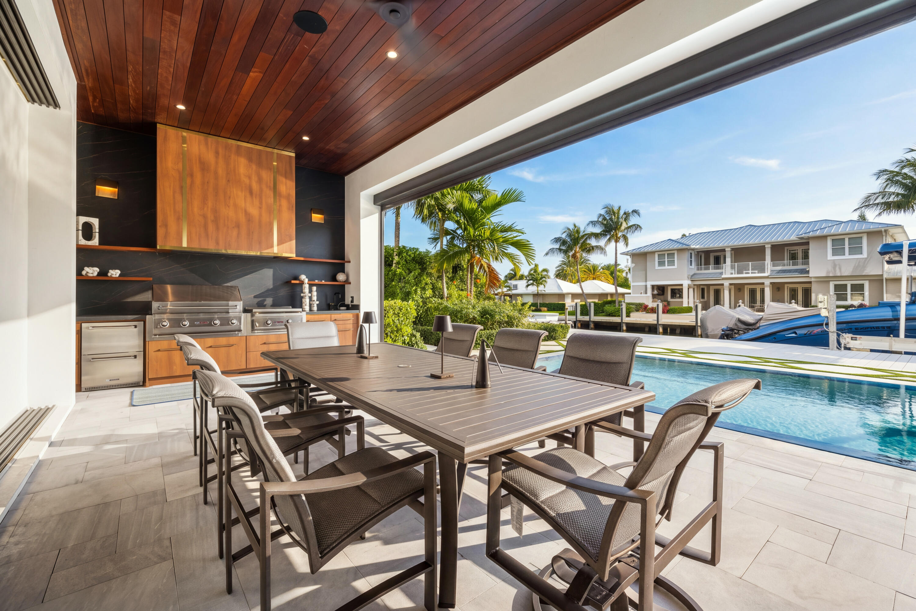 Outdoor Kitchen