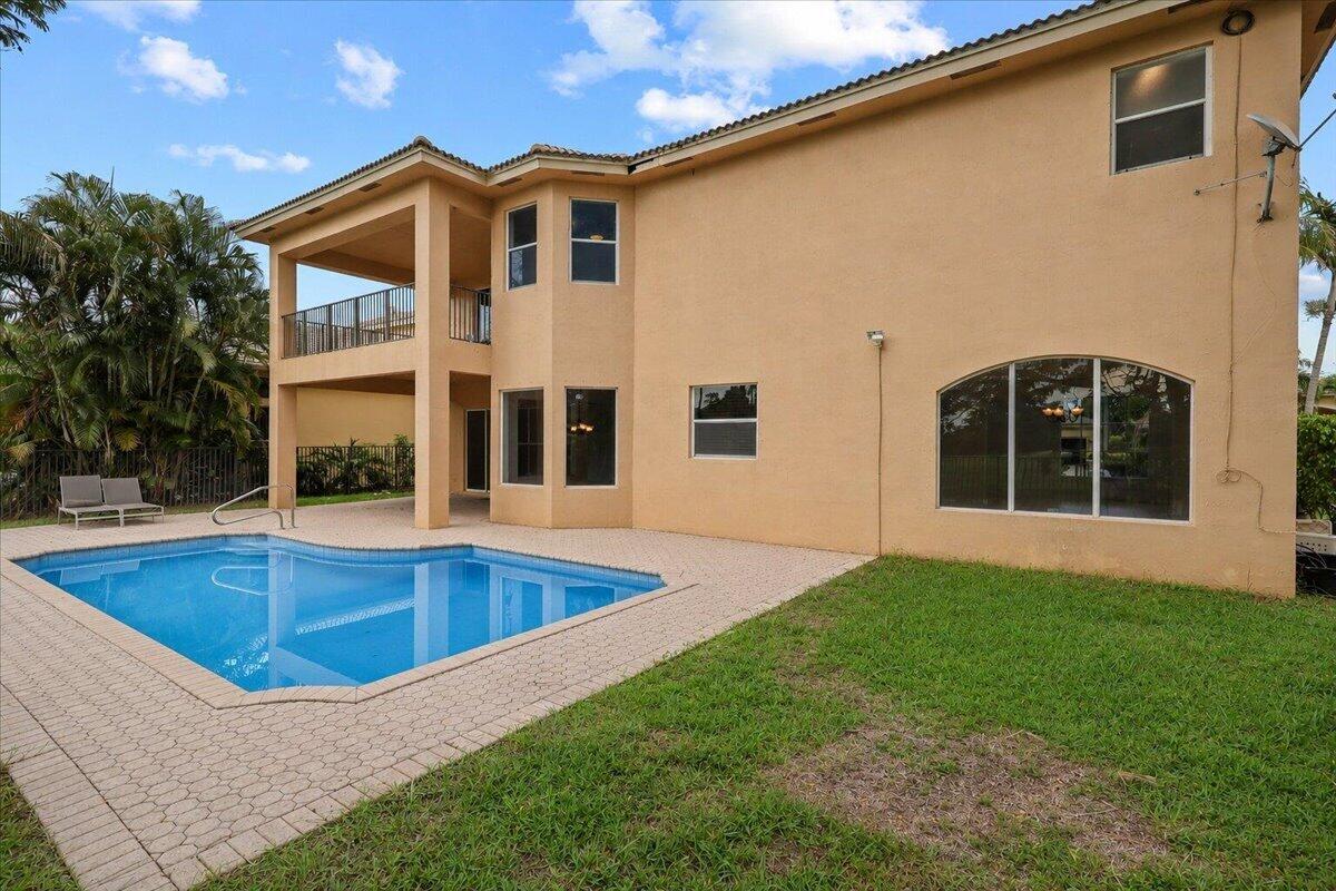 BACKYARD WITH POOL DECK BACKYARD WITH POOL DECK