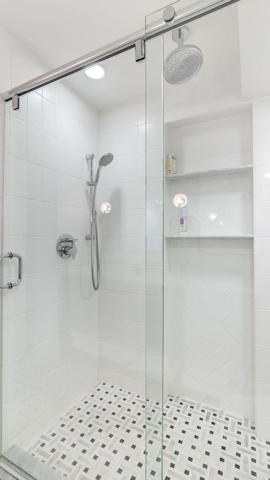 Ensuite Bath #3