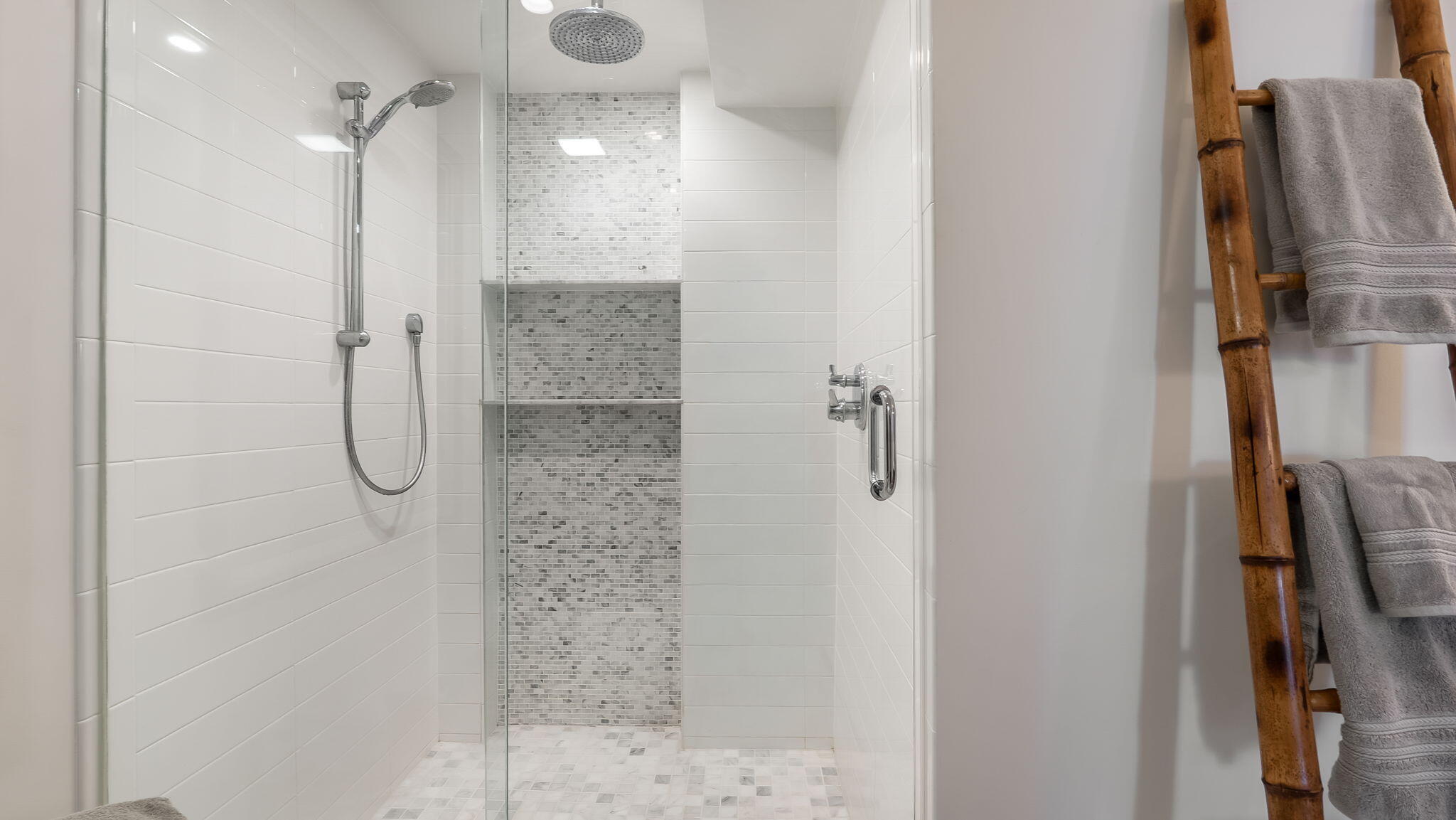 Primary Suite - Bath