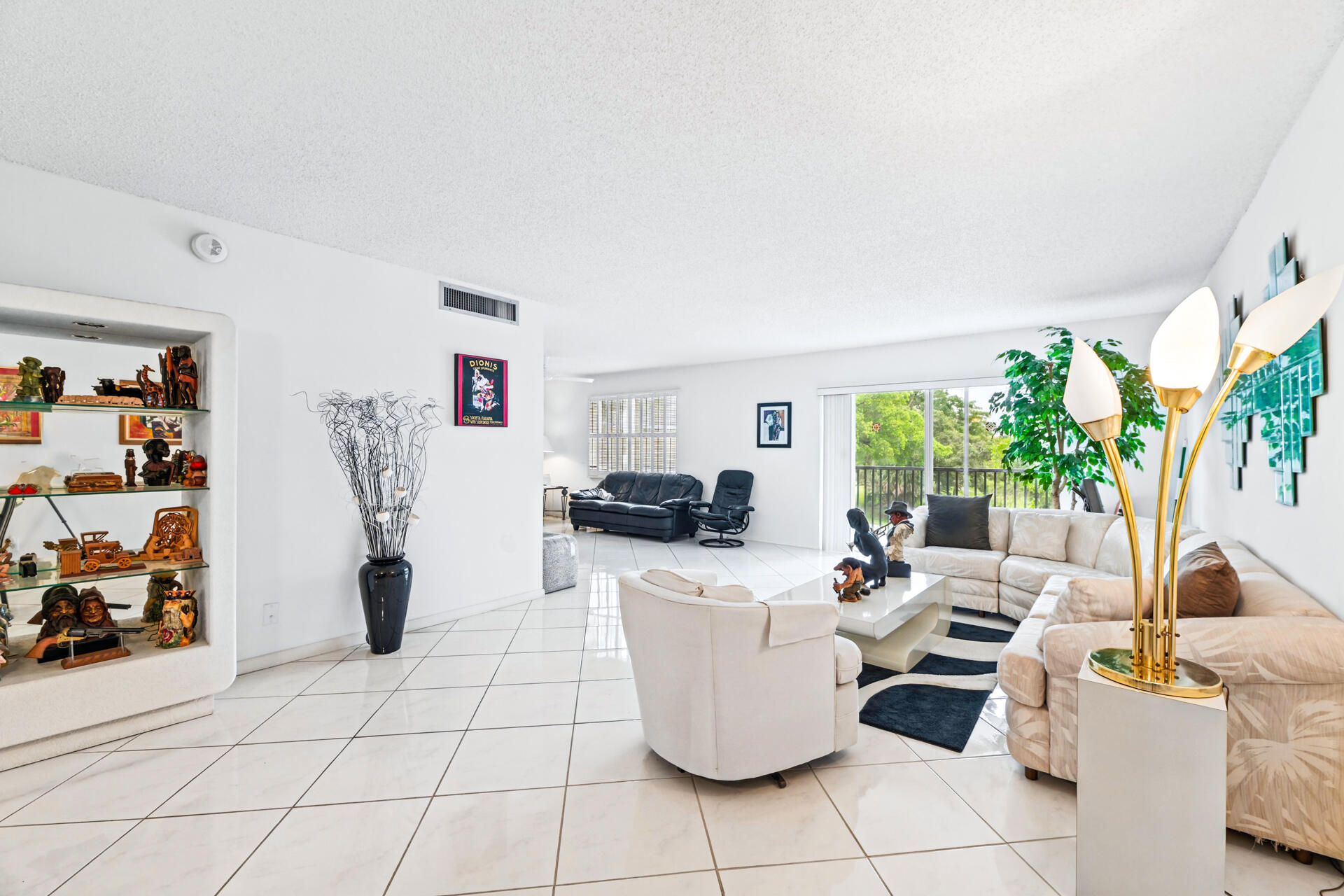 20261022 - 6260 South Falls Circle Drive