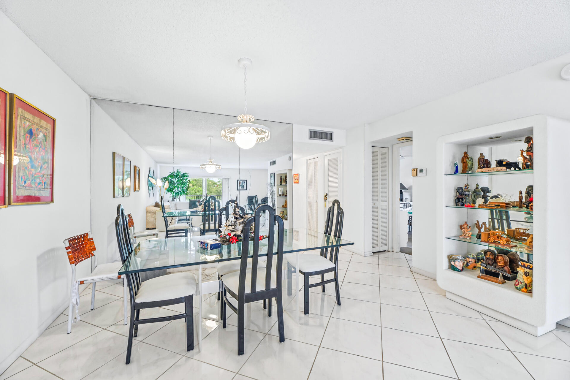 20261022 - 6260 South Falls Circle Drive