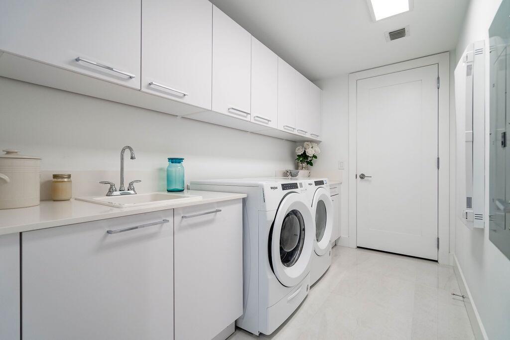 24 Laundry Room, Natural Light