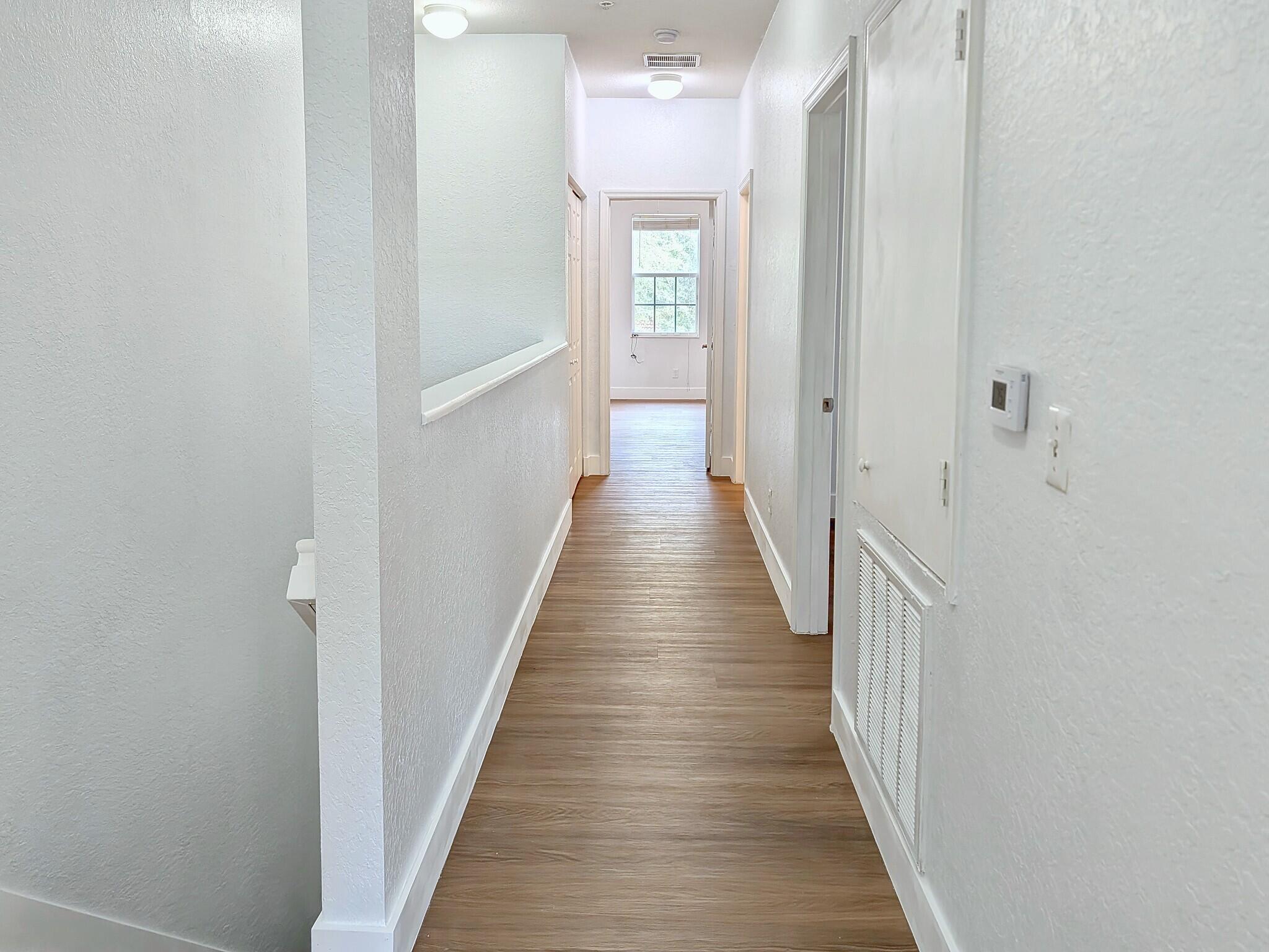 11_04_upstairs_hall_b