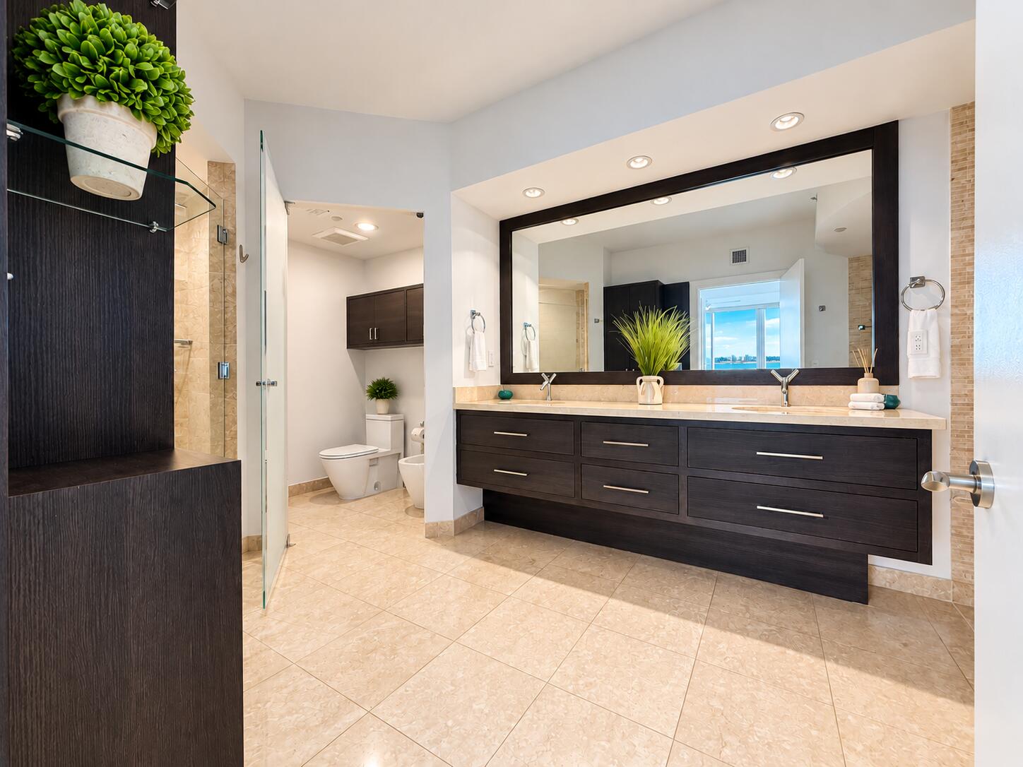 Bathroom Primary oen with Water View