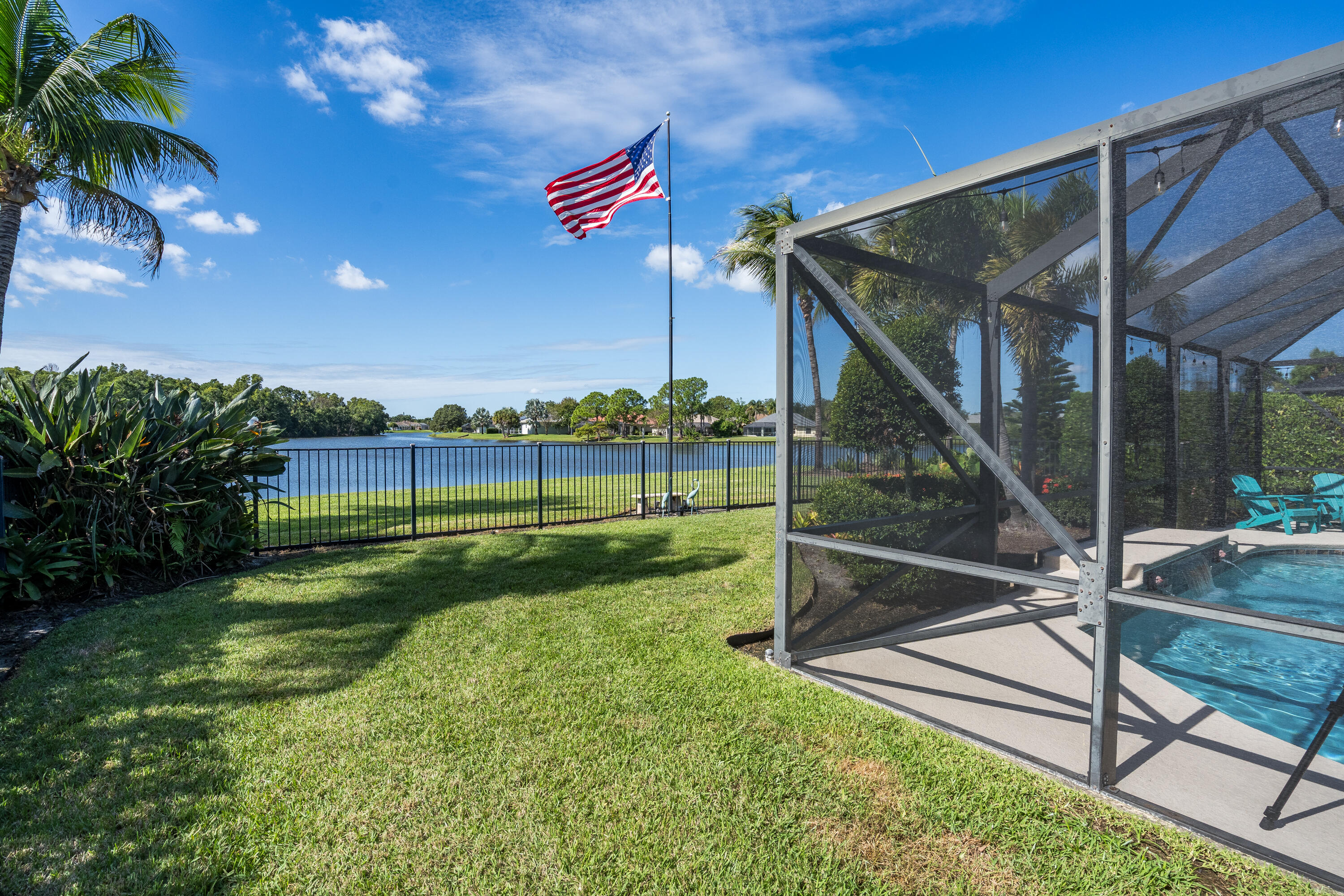 460 SW Vista Lake Drive-7