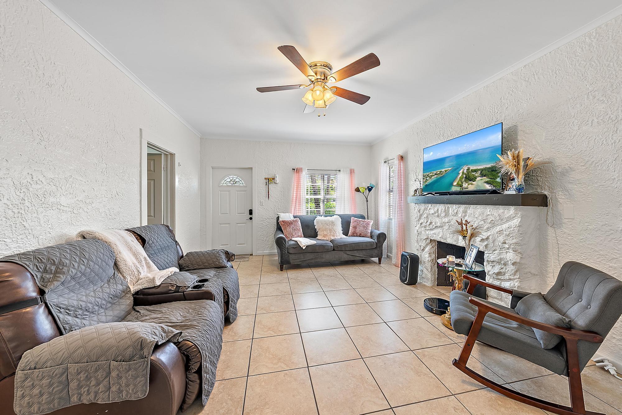 4710 Garden Ave-3