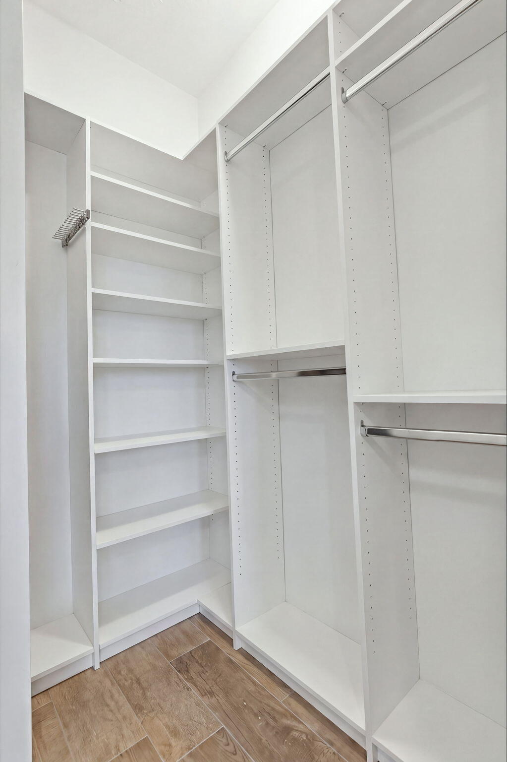 77-web-or-mls-11796_Valencia_Gardens_Ave