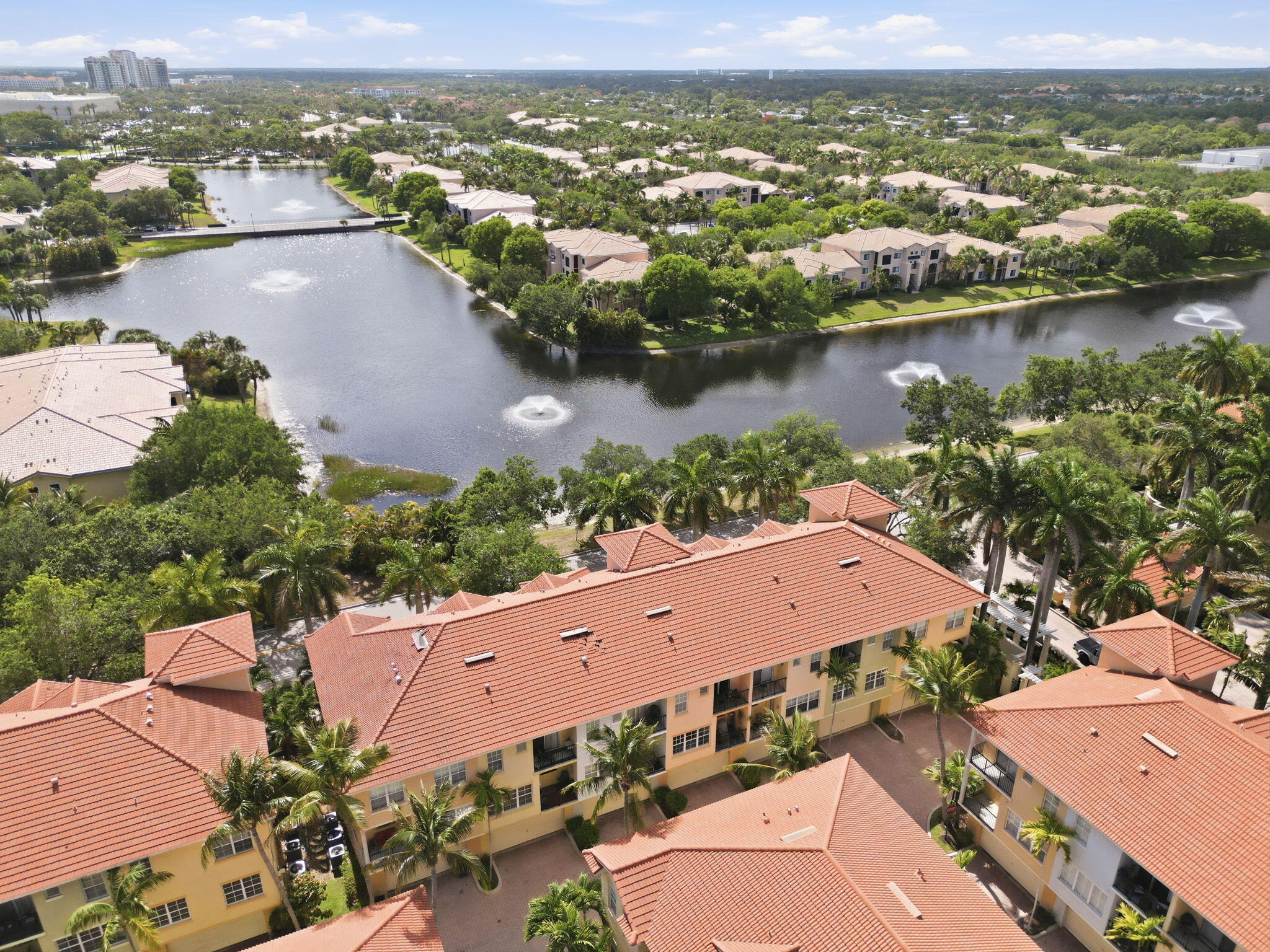 63-web-or-mls-11796_Valencia_Gardens_Ave