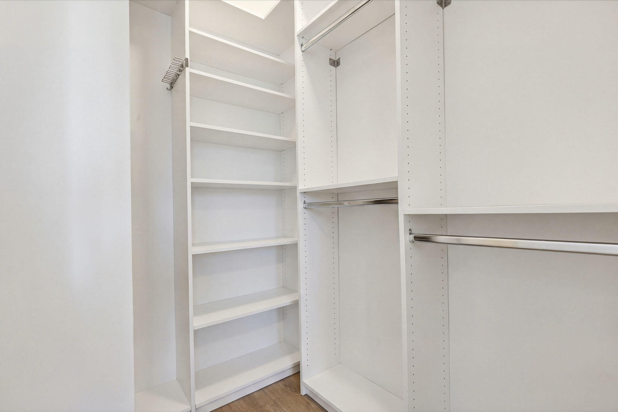 76-web-or-mls-11796_Valencia_Gardens_Ave