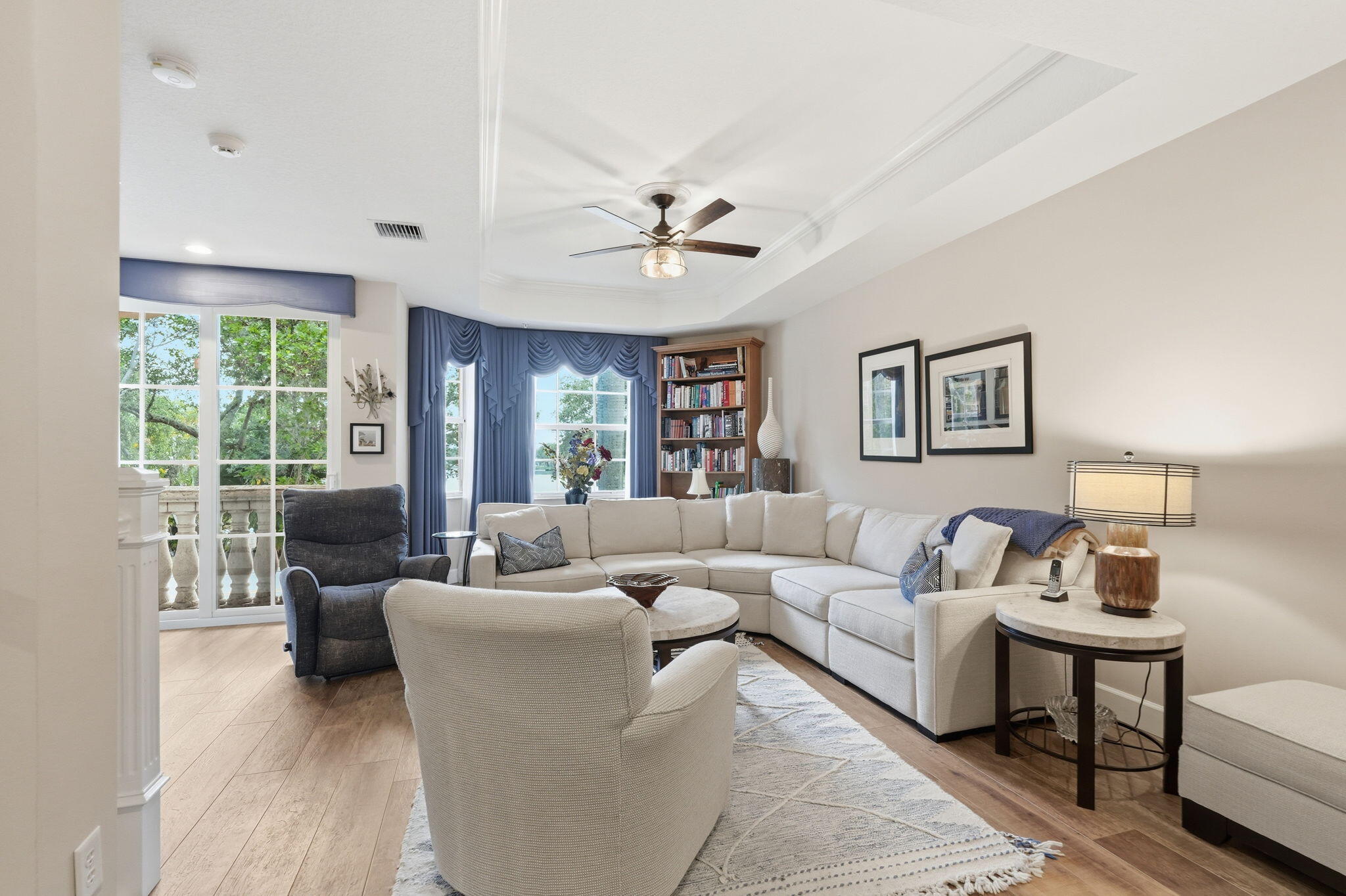 18-web-or-mls-11796_Valencia_Gardens_Ave