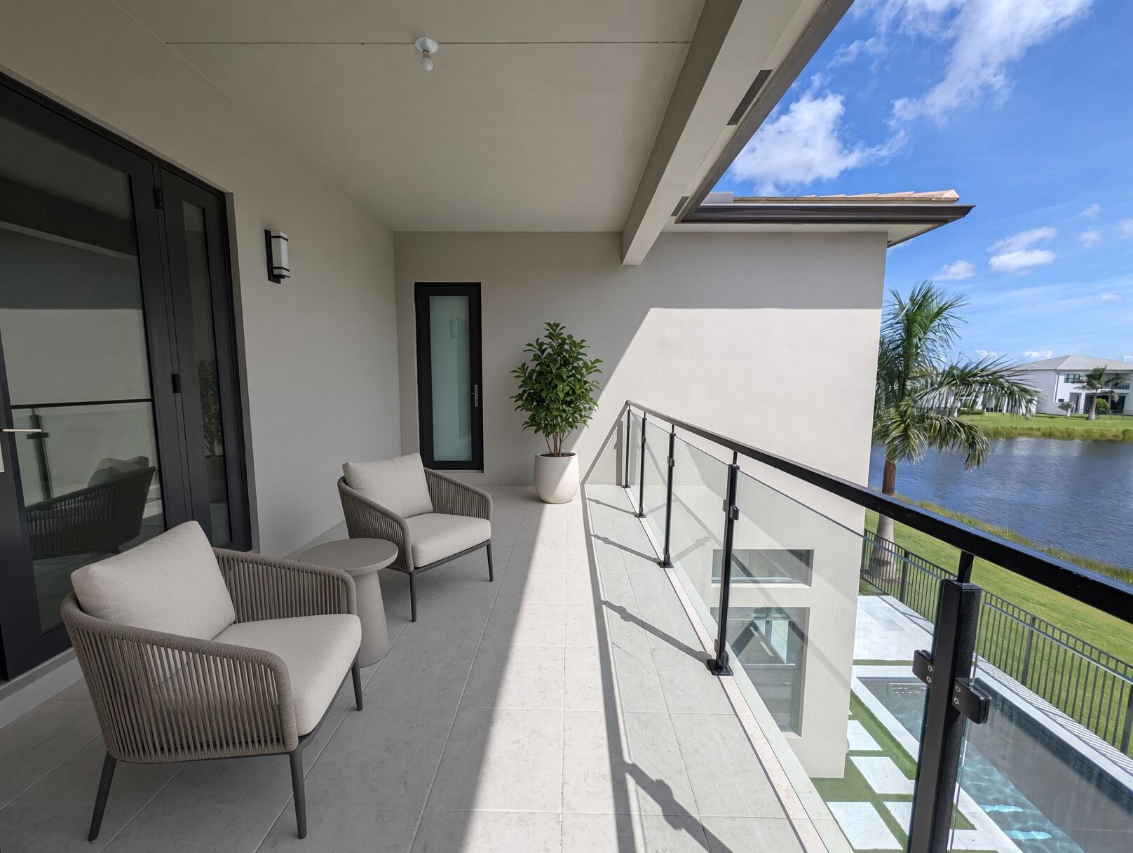 Balcony 2a